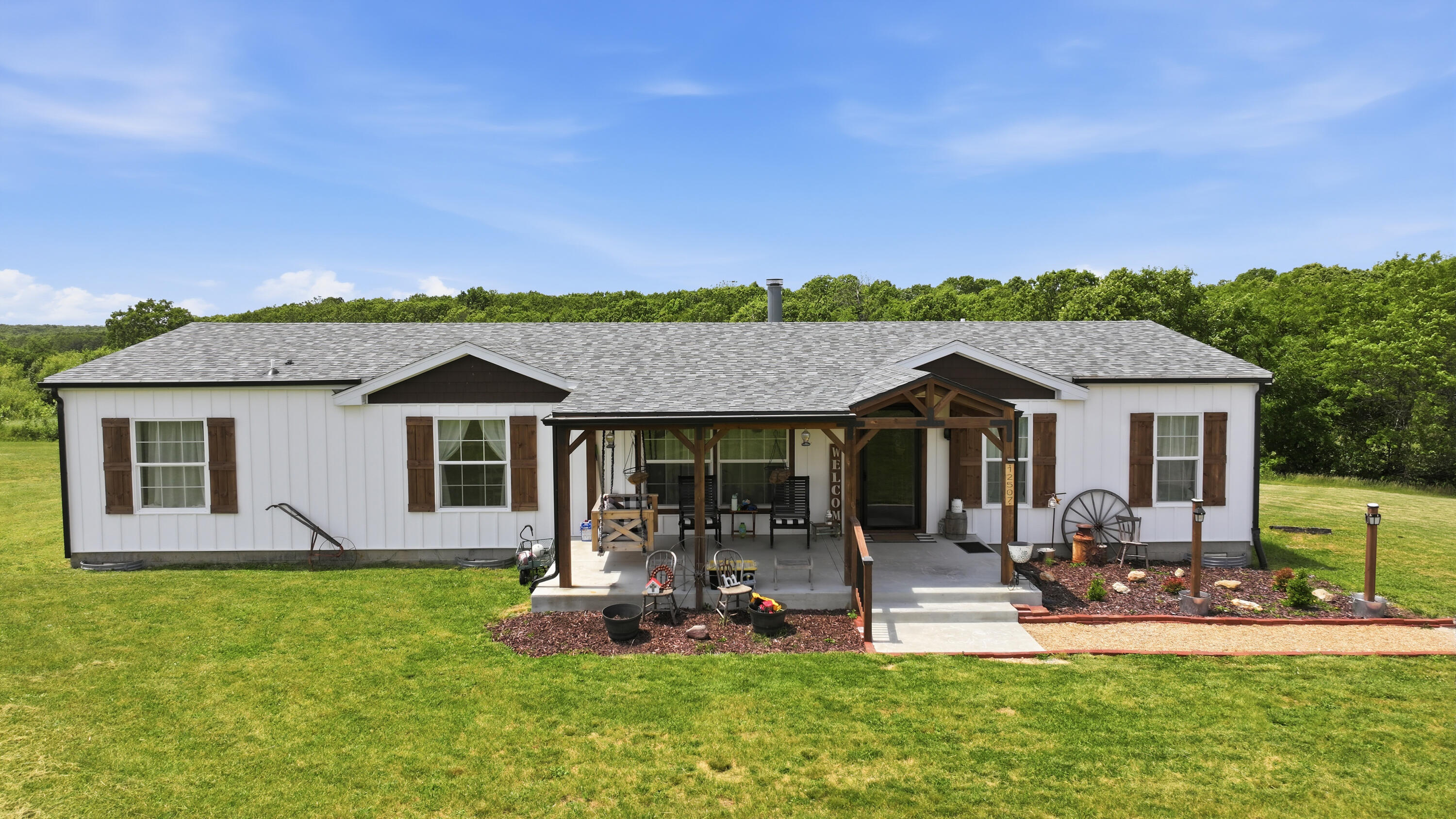12507 U.s. Route 66 Property Photo 1