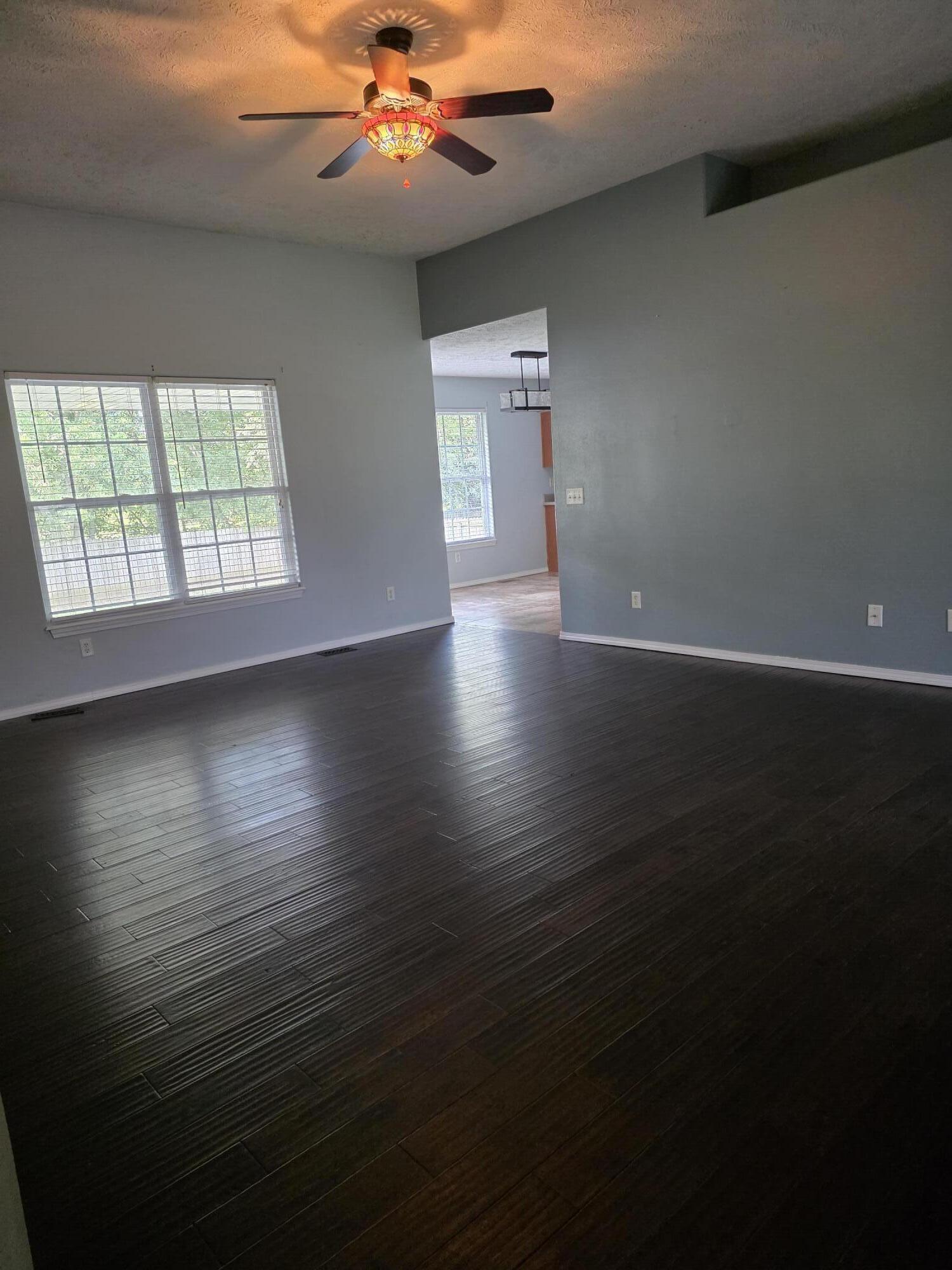 646 East Woodland Street Property Photo 8