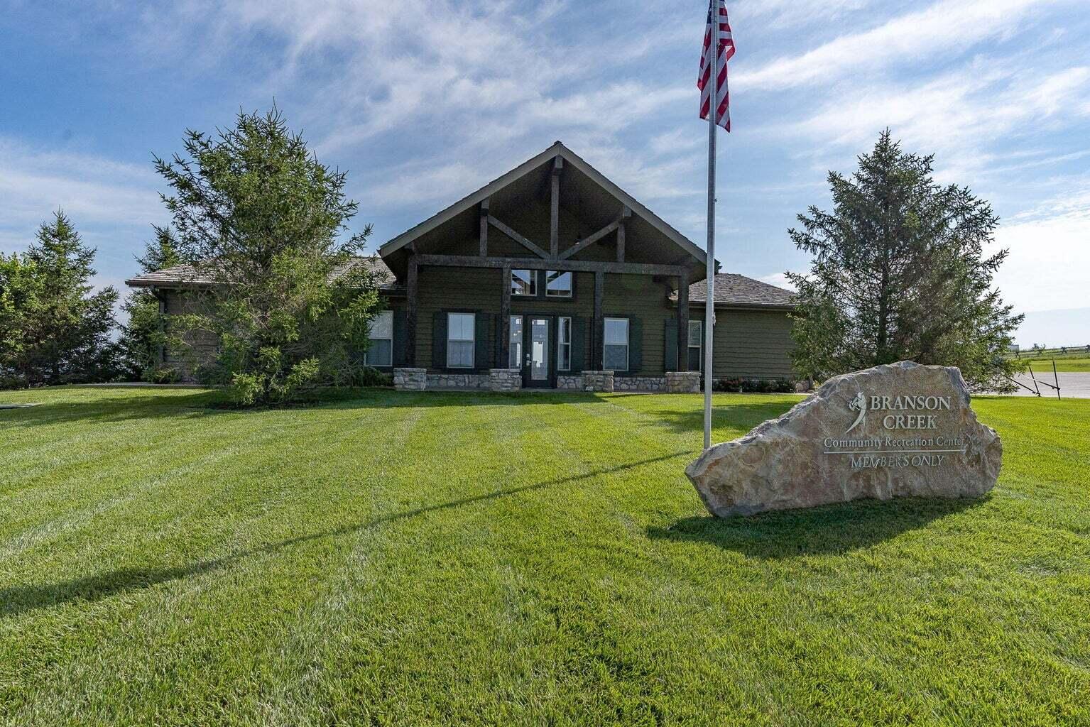 110 North Tuscany Drive Property Photo 39