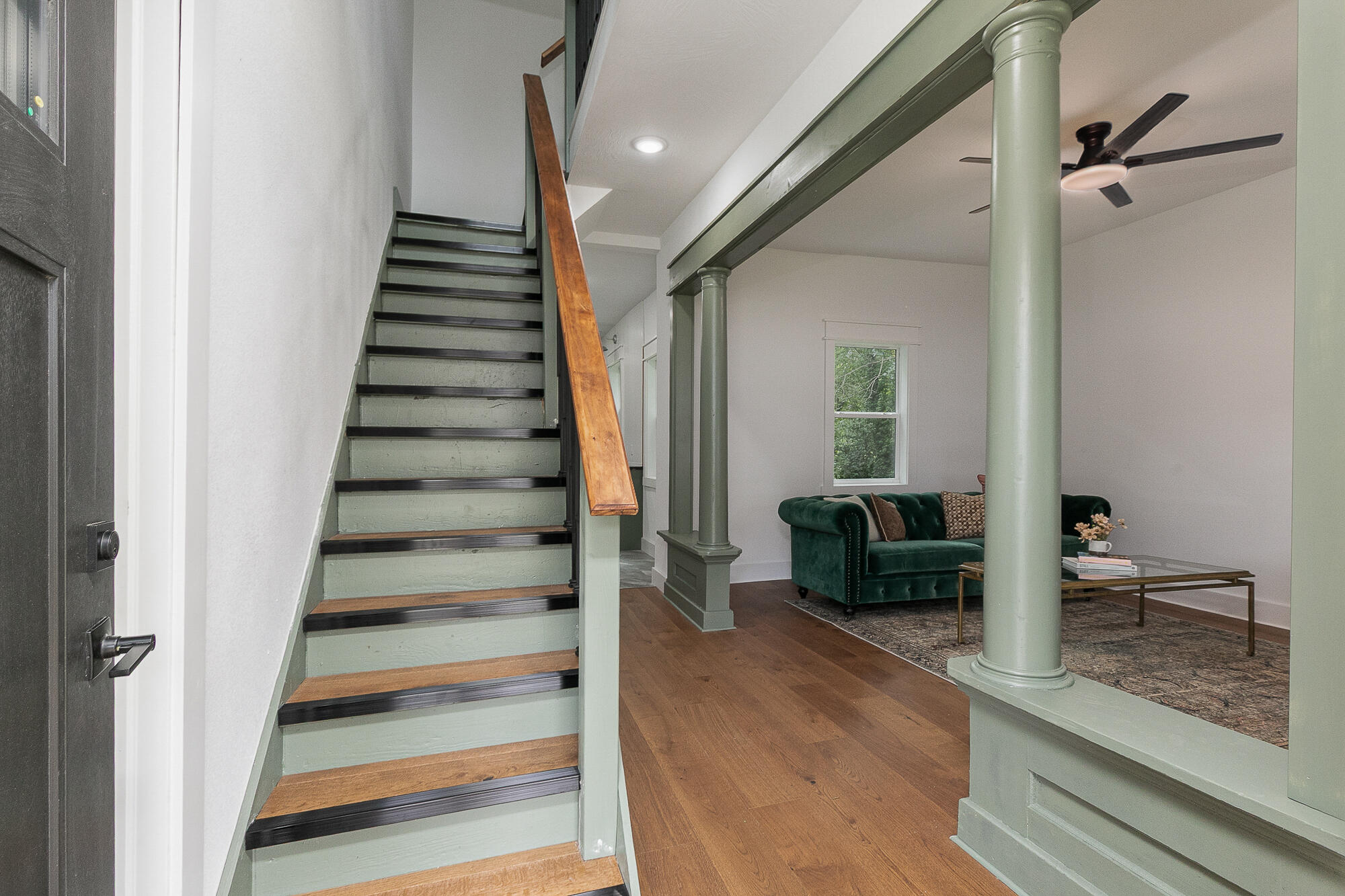 601 West Madison Street Property Photo 6
