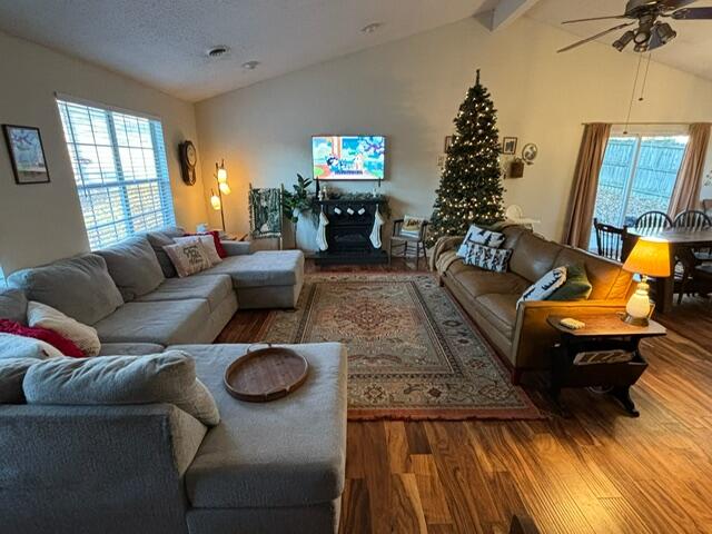 154 Brook Court Property Photo 7