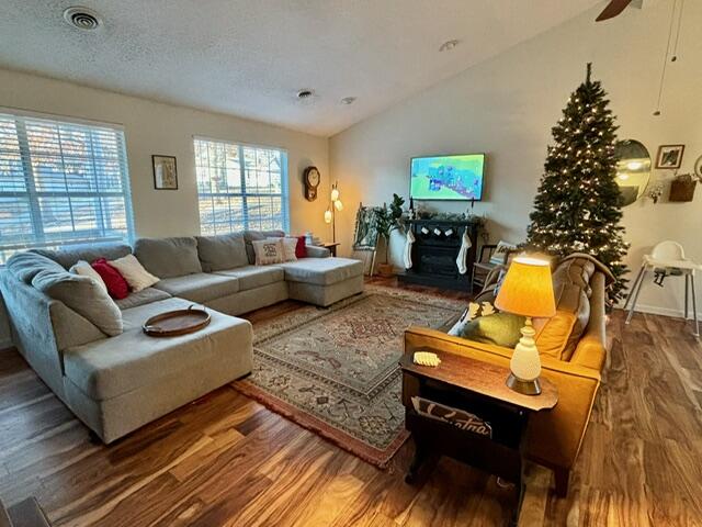154 Brook Court Property Photo 8