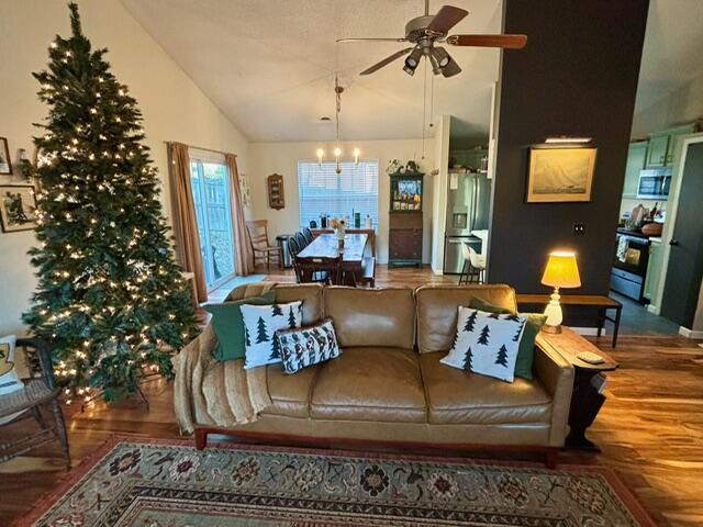 154 Brook Court Property Photo 9