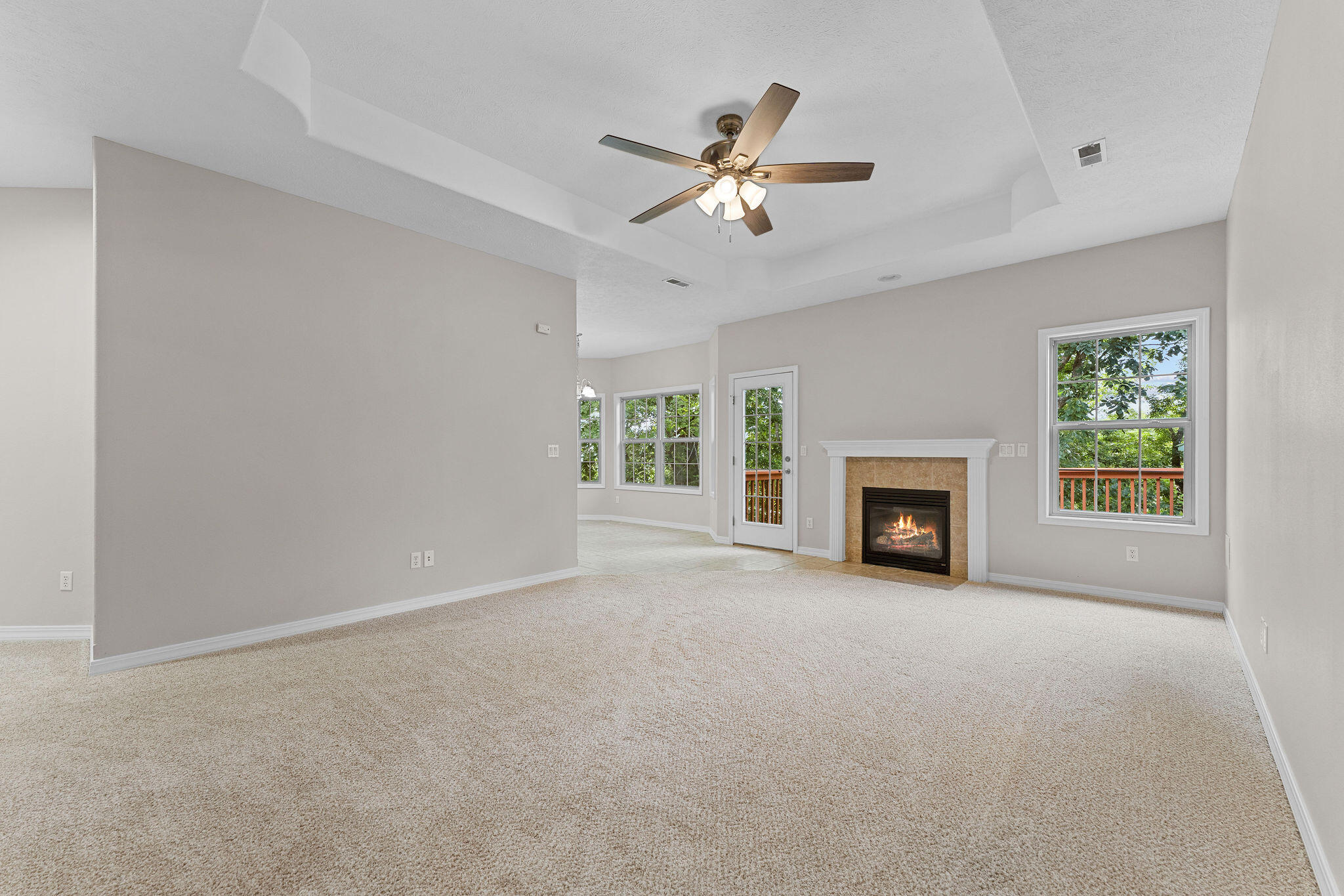 891 Valley View Drive Property Photo 7