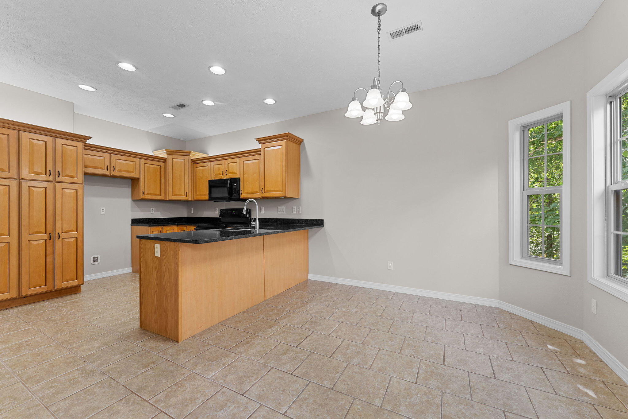 891 Valley View Drive Property Photo 9