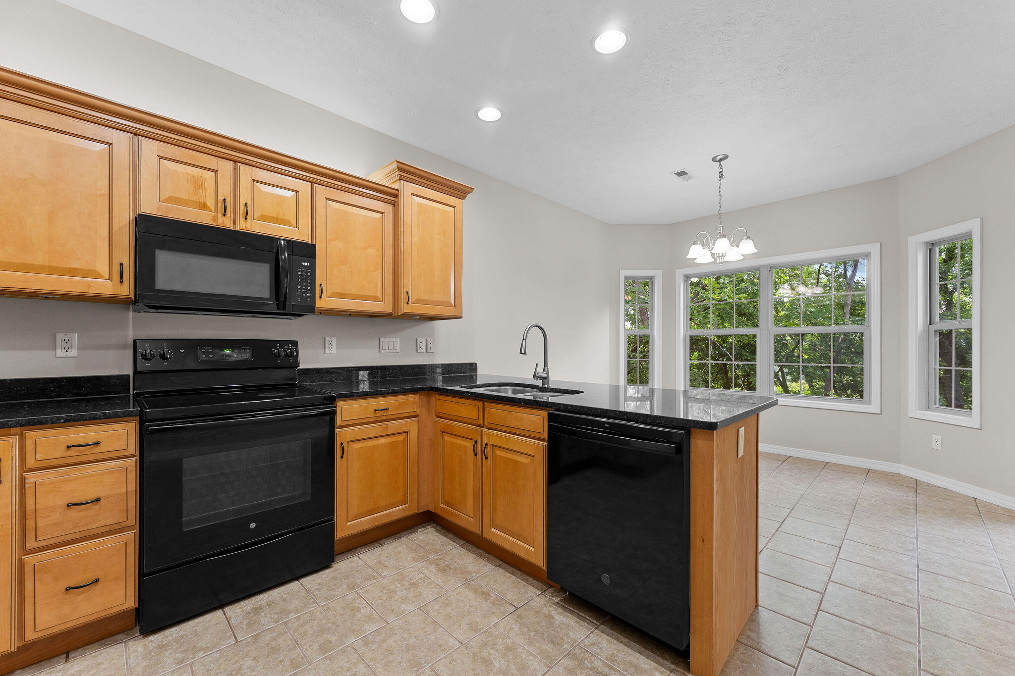 891 Valley View Drive Property Photo 11