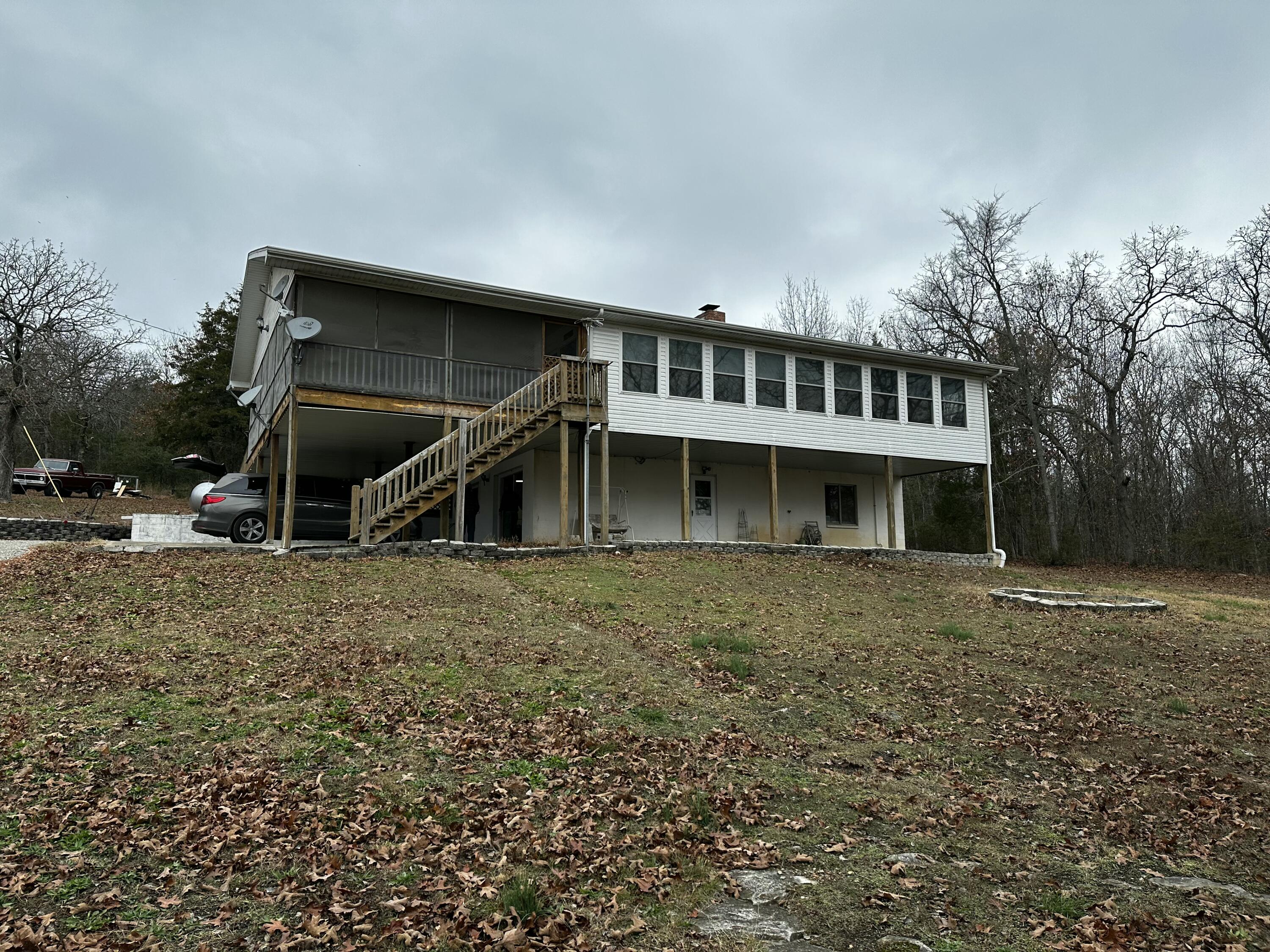 275 Ludora Drive Property Photo 2