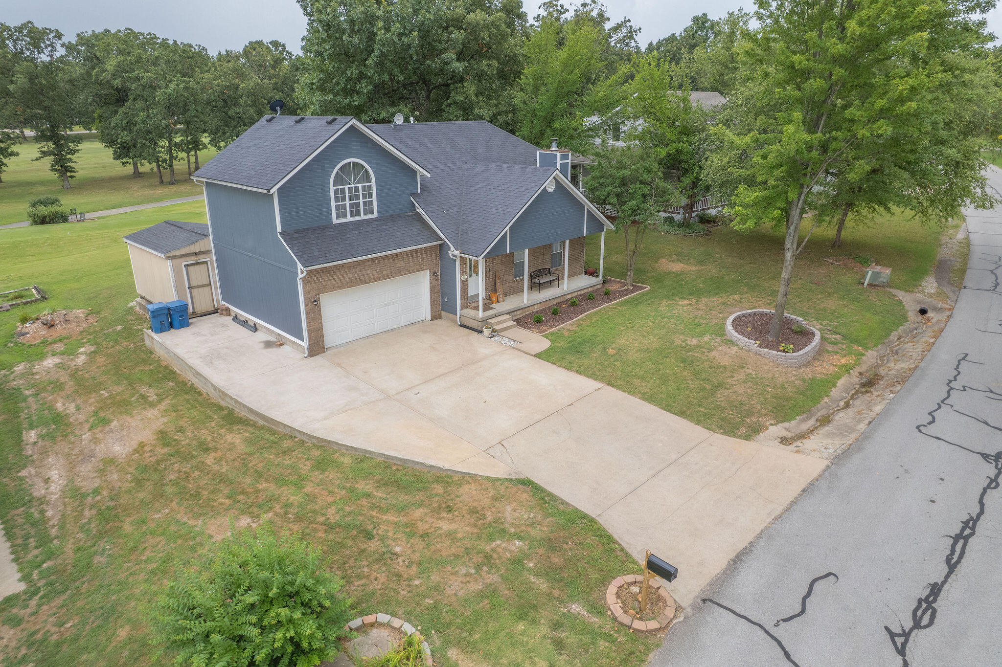 212 Lakeview Lane Property Photo 45