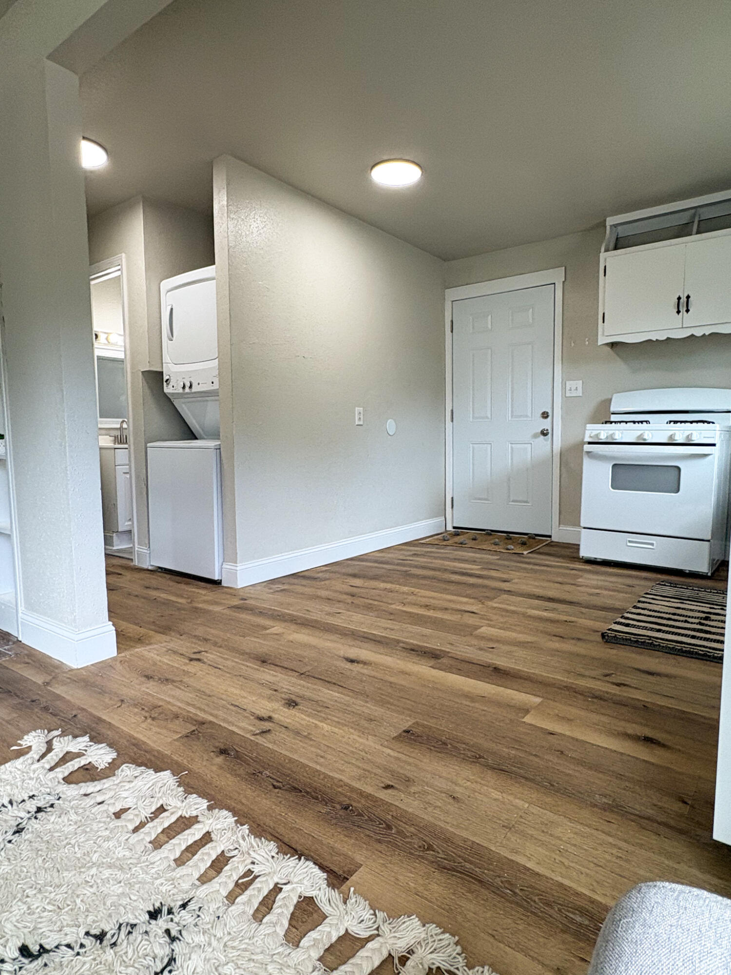 902 Freeman Road Property Photo 10