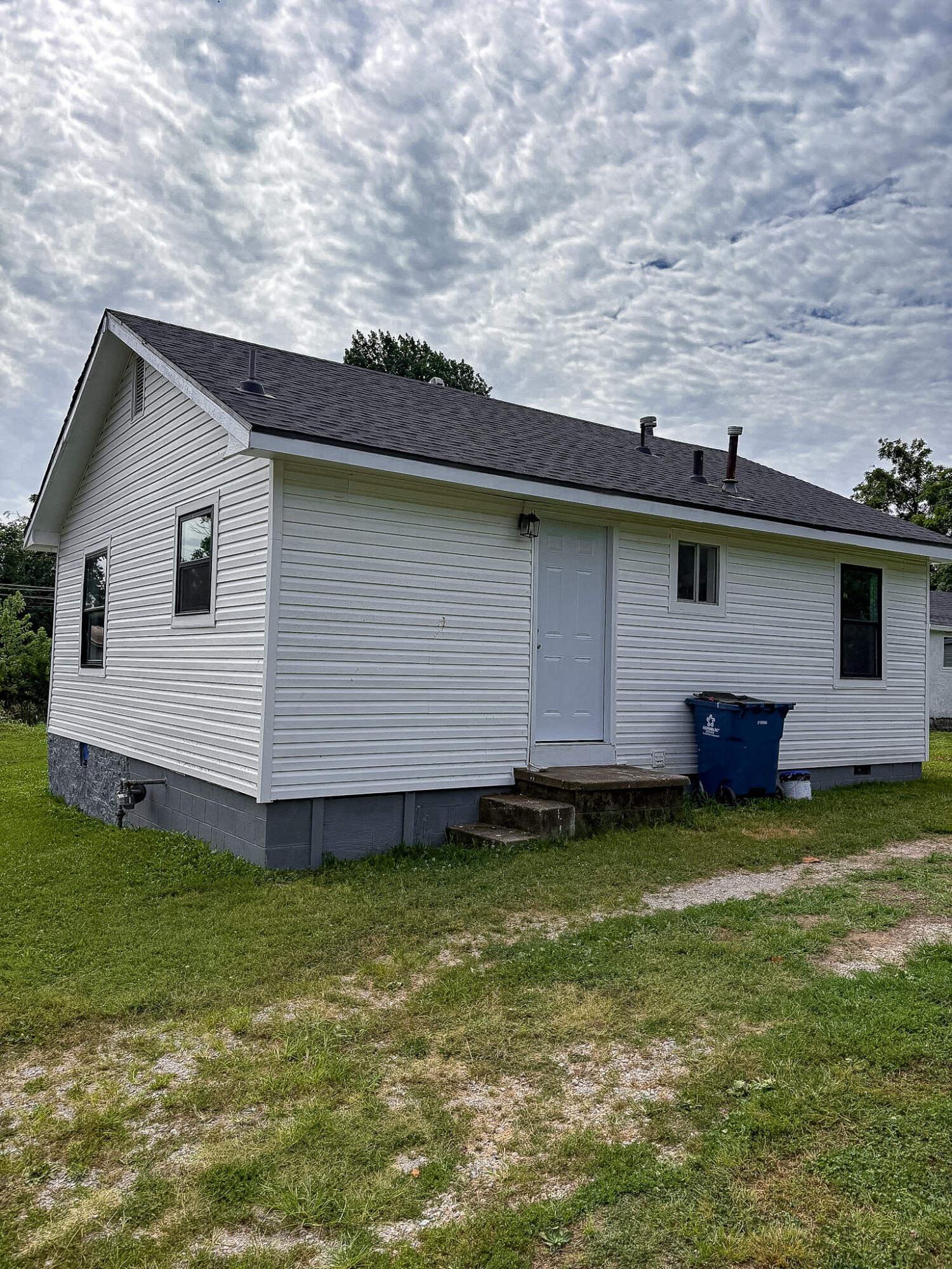 902 Freeman Road Property Photo 11