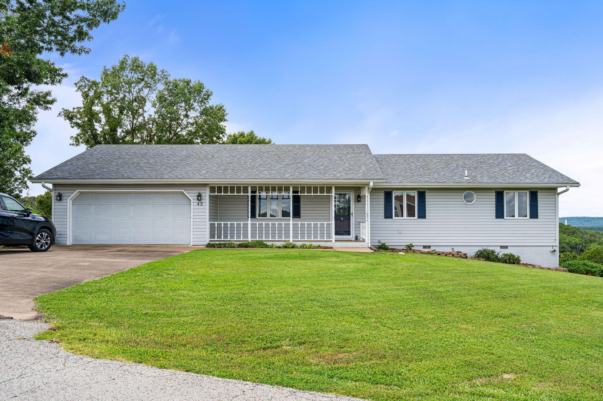 43 Irish Hills Boulevard Property Photo 2