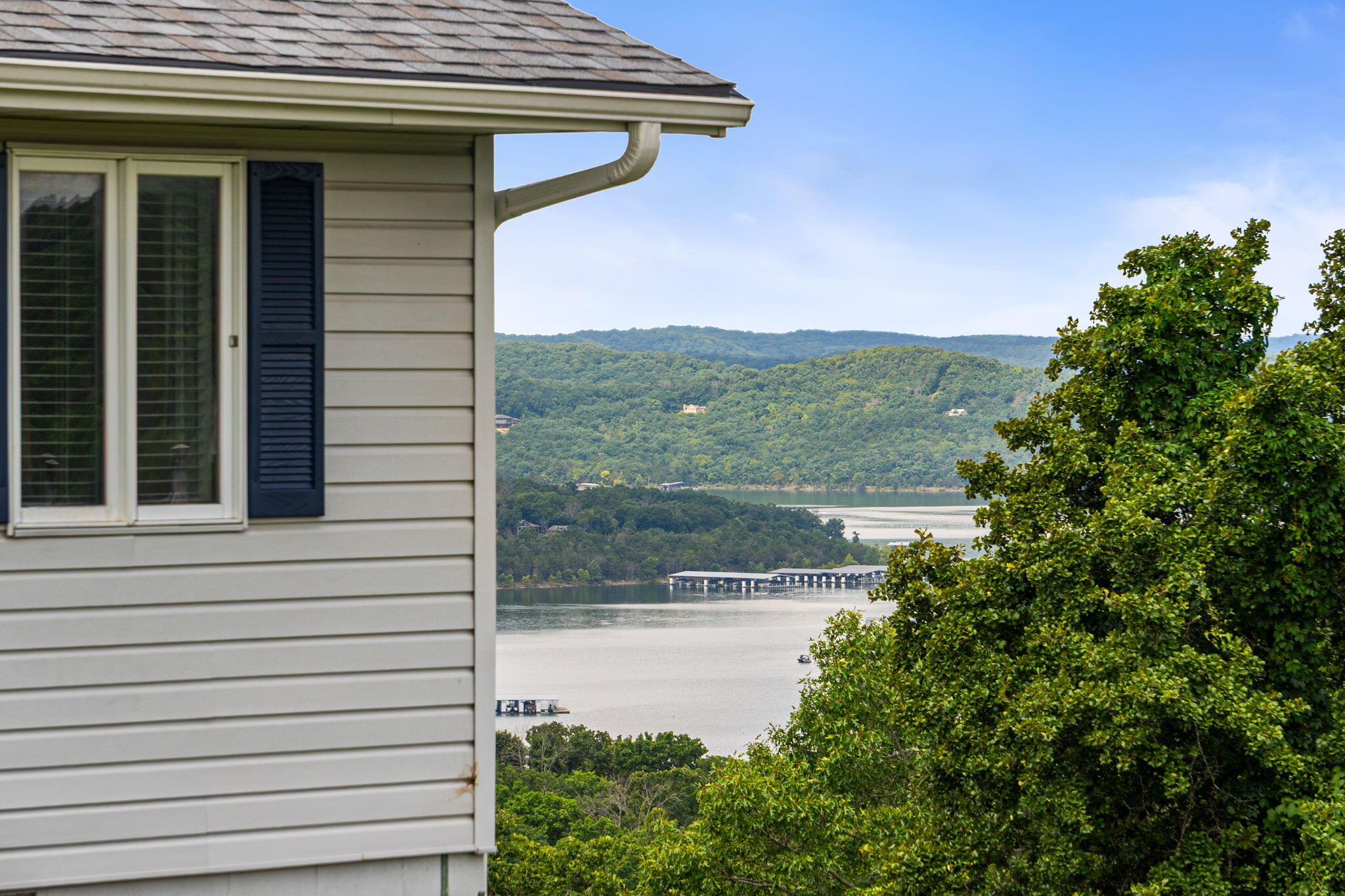 43 Irish Hills Boulevard Property Photo 4