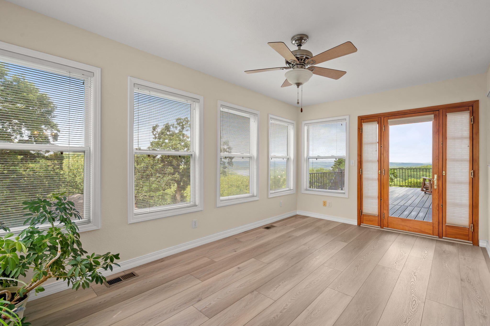 43 Irish Hills Boulevard Property Photo 23
