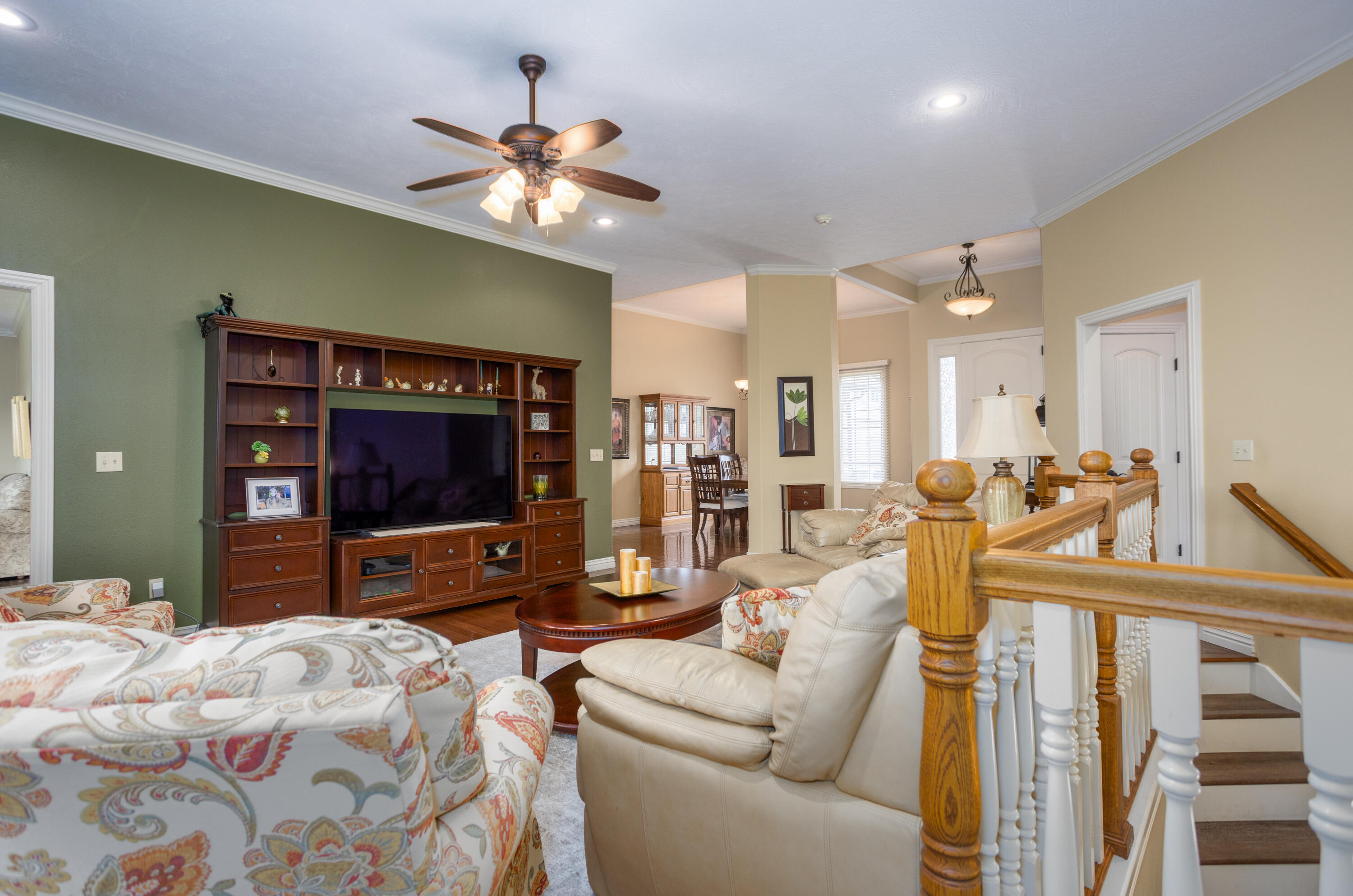 2818 East Cherrybark Street Property Photo 9