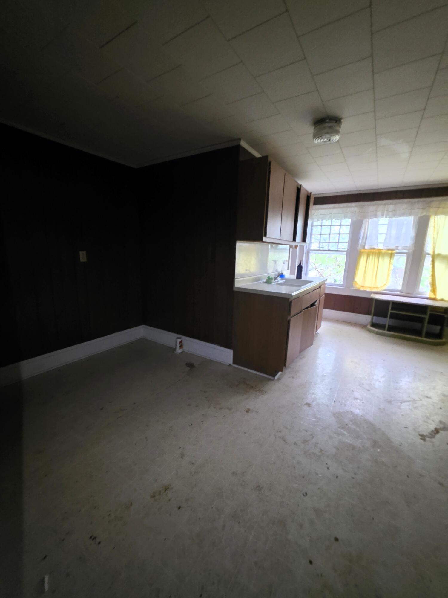 115 North Locust Street Property Photo 11