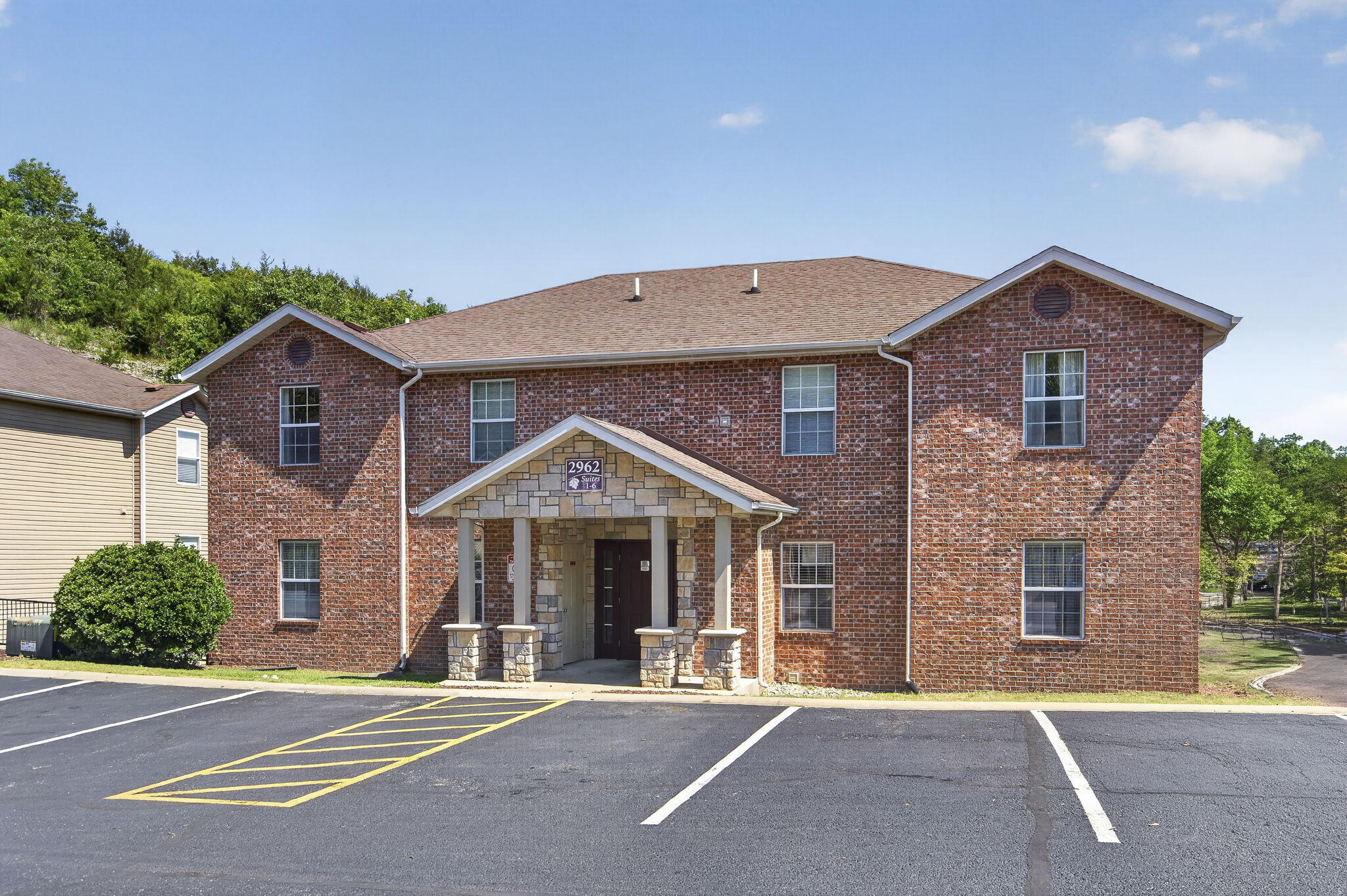 2962 Vineyards Parkway #1 Property Photo 3