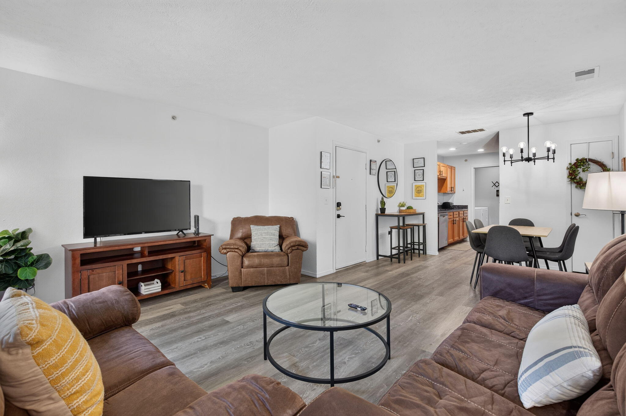 2962 Vineyards Parkway #1 Property Photo 5