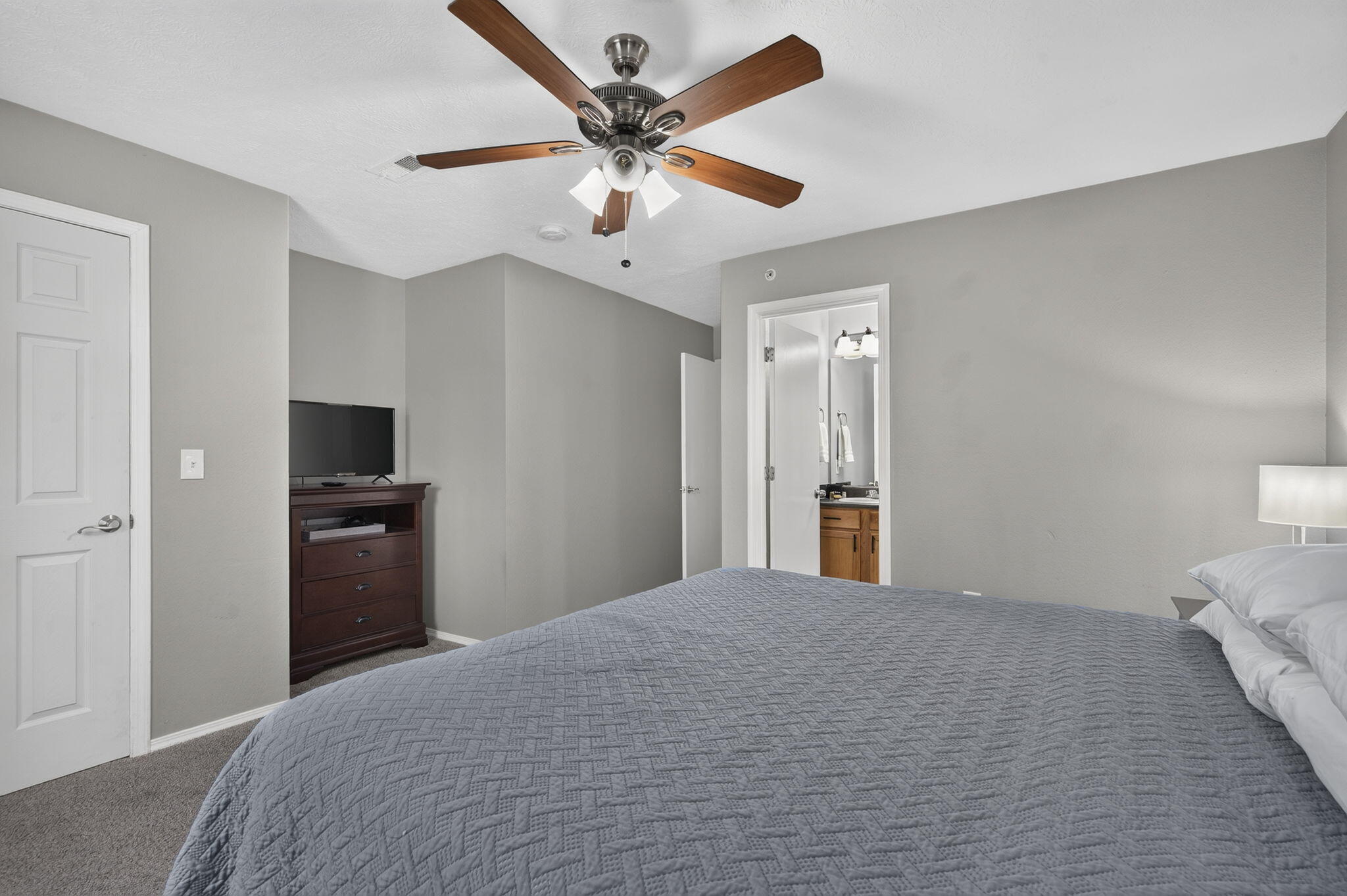 2962 Vineyards Parkway #1 Property Photo 15