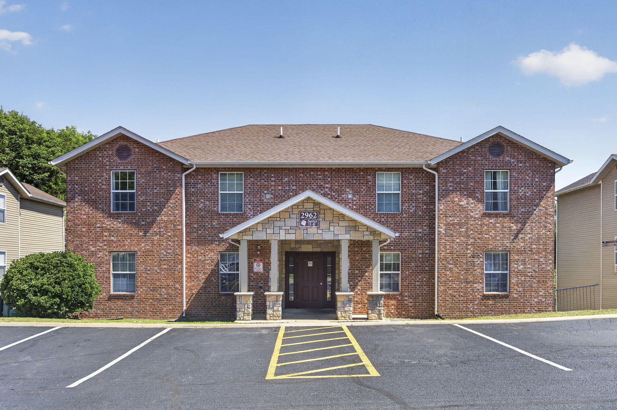 2962 Vineyards Parkway #2 Property Photo 2