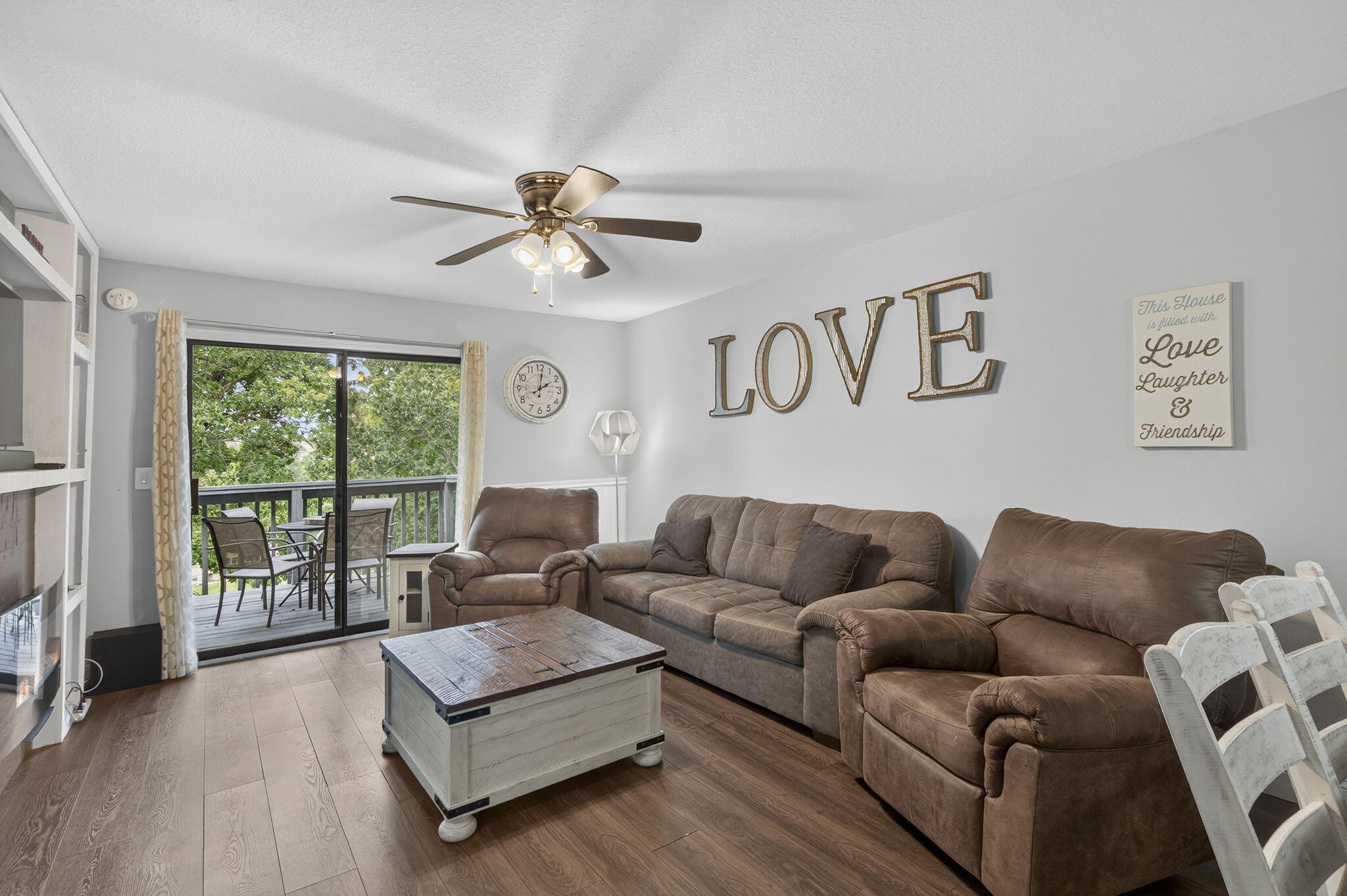 186 Bunker Ridge Drive Apt 10 Property Photo 6