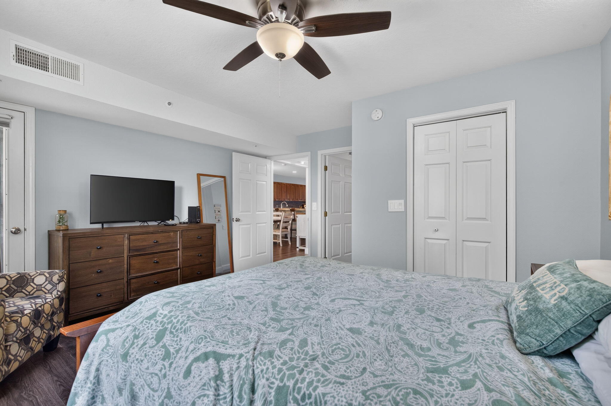 186 Bunker Ridge Drive Apt 10 Property Photo 15