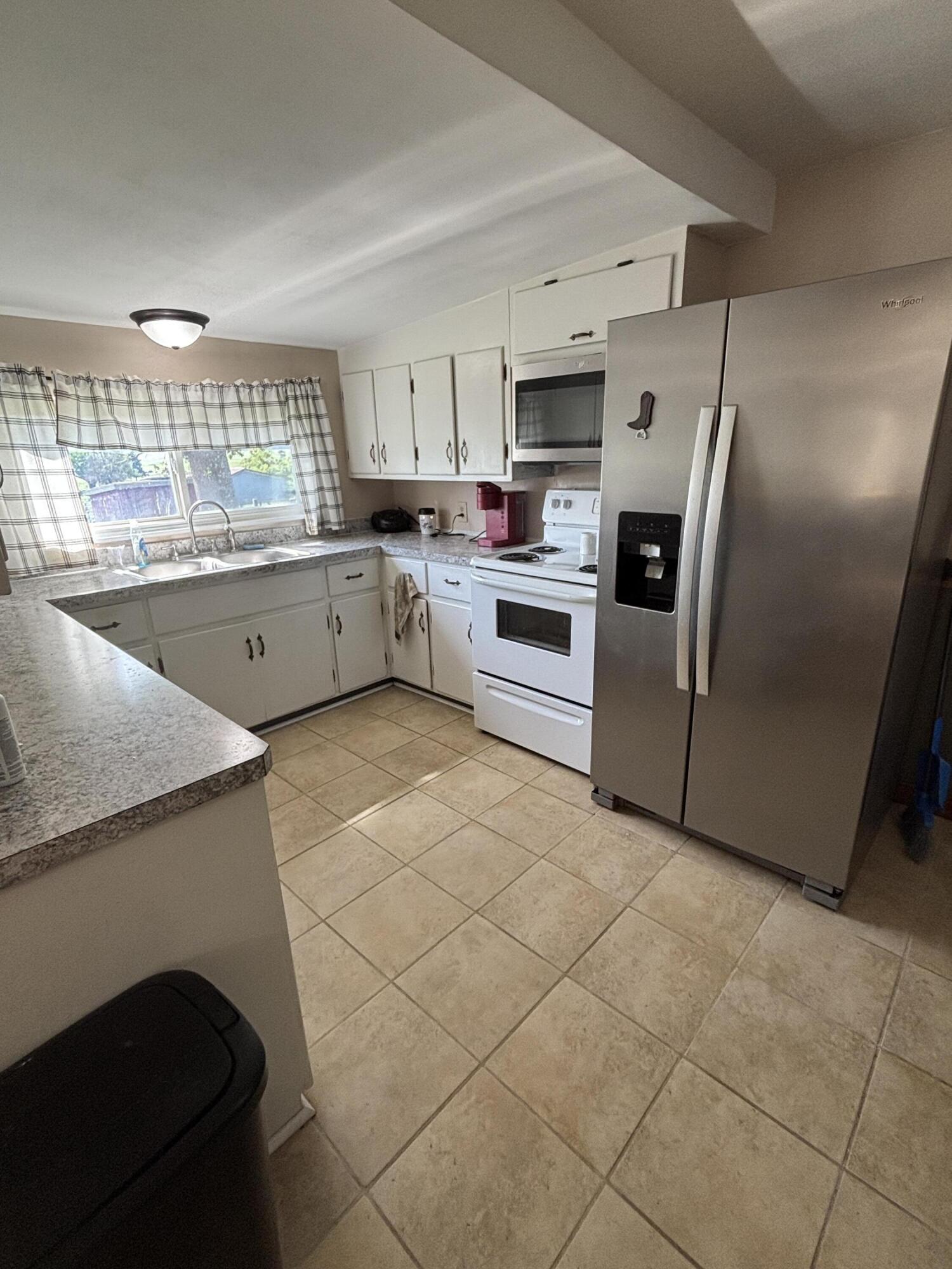 8794 State Highway U Property Photo 5