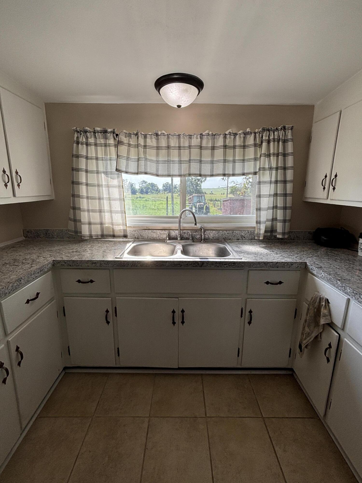 8794 State Highway U Property Photo 6