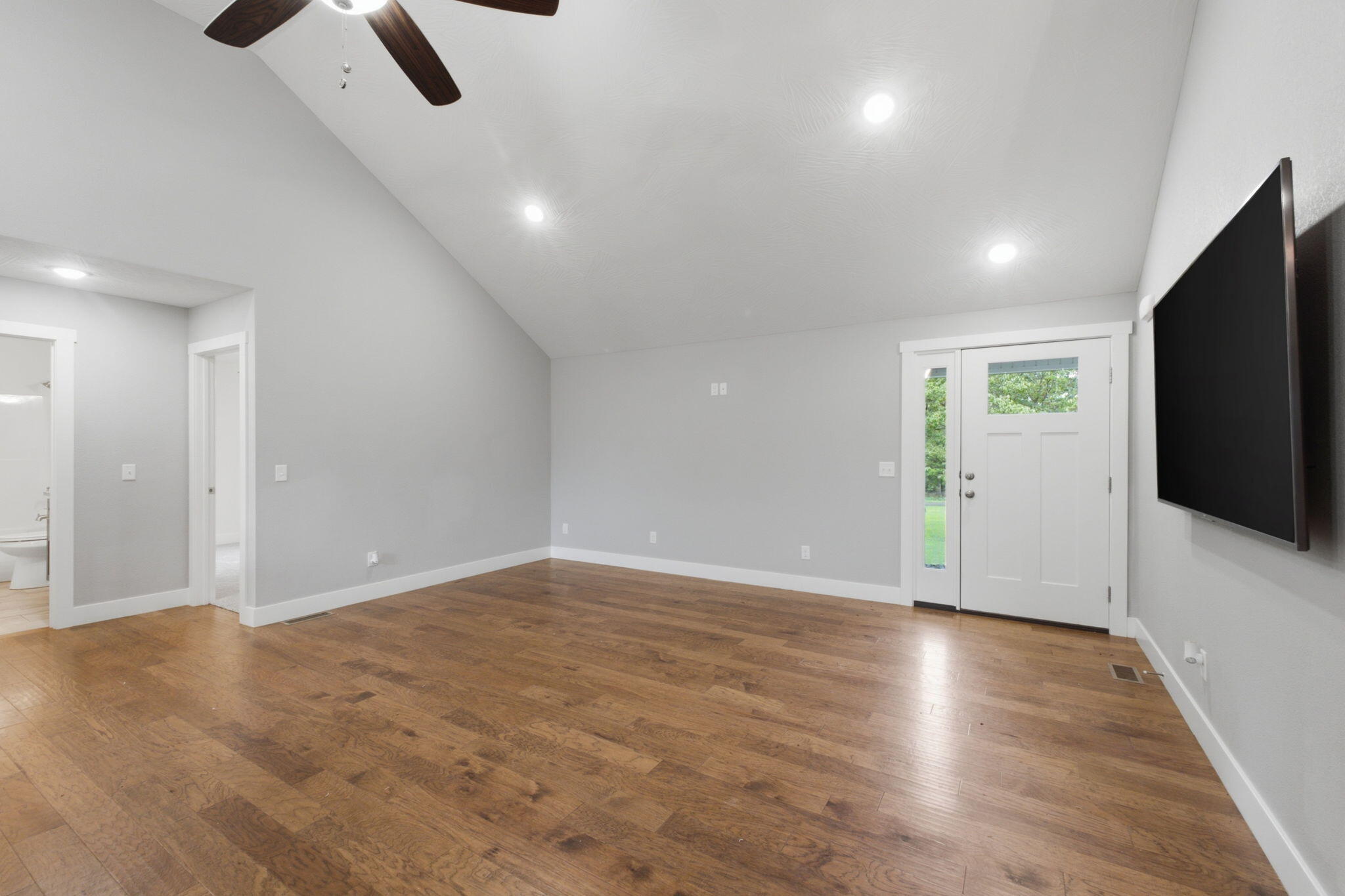 542 Sommer Lane Property Photo 6
