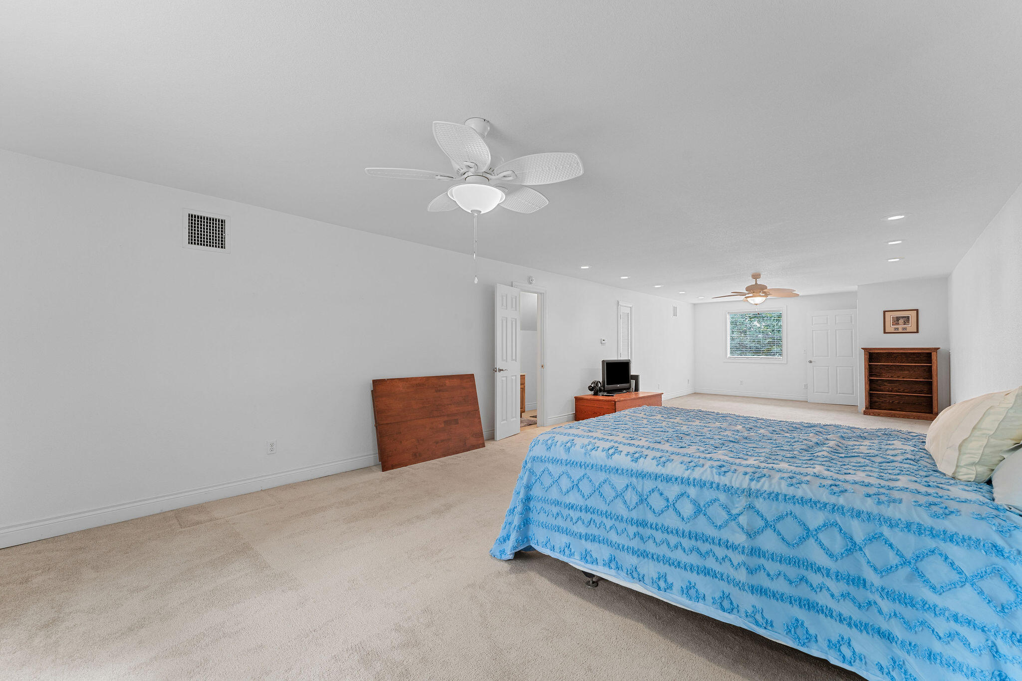 70 Lincoln Lane Property Photo 25