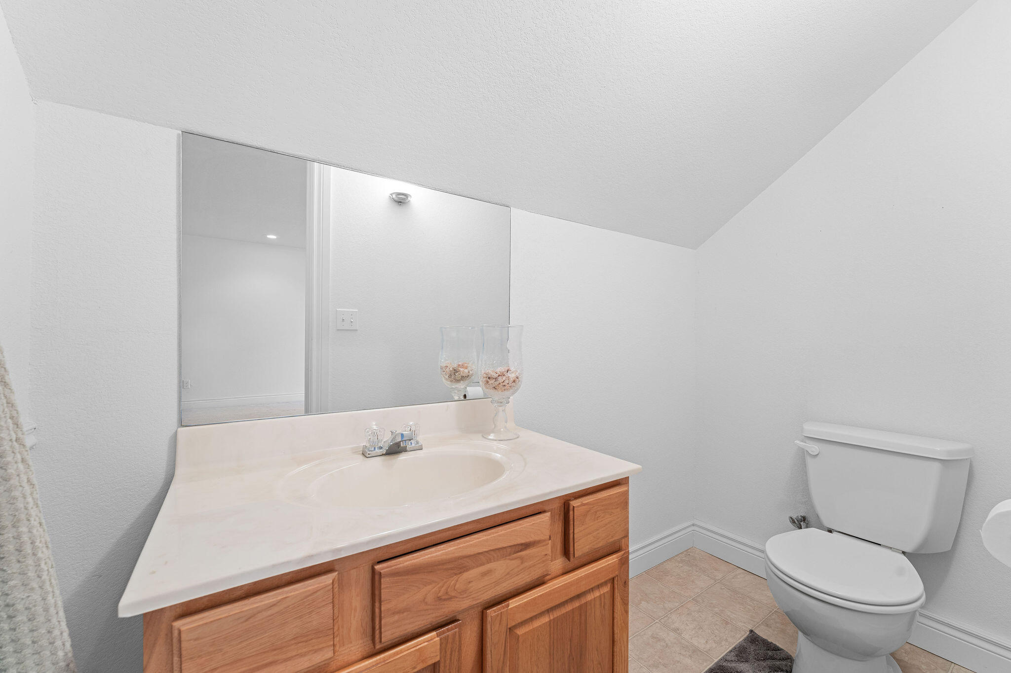 70 Lincoln Lane Property Photo 26