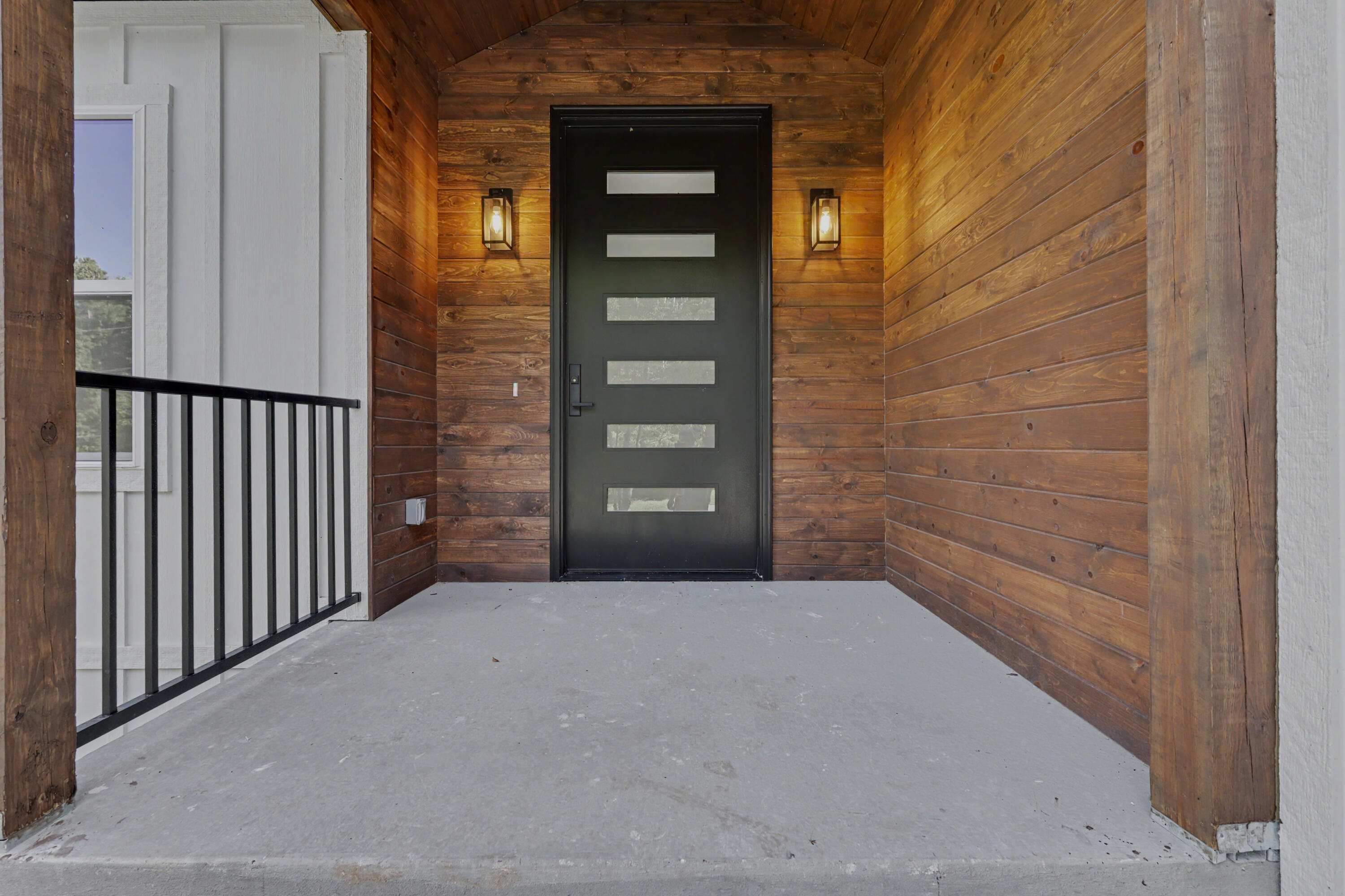 206 South 8th Avenue Property Photo 10