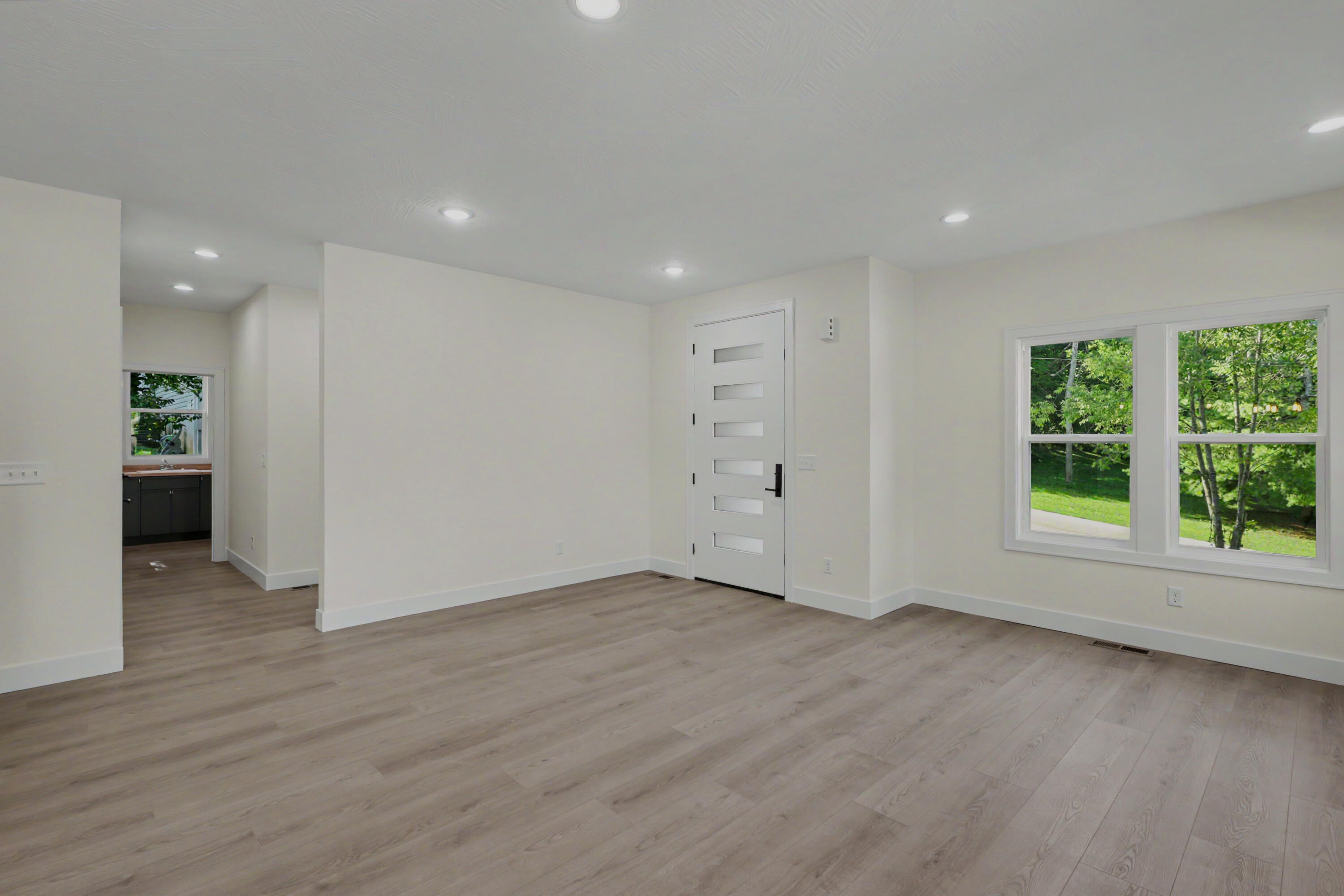 206 South 8th Avenue Property Photo 12