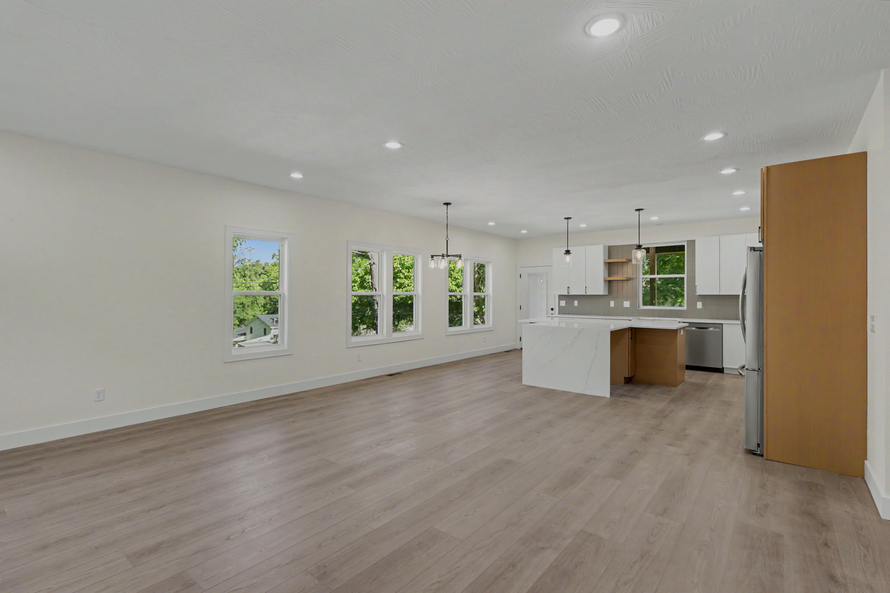 206 South 8th Avenue Property Photo 14