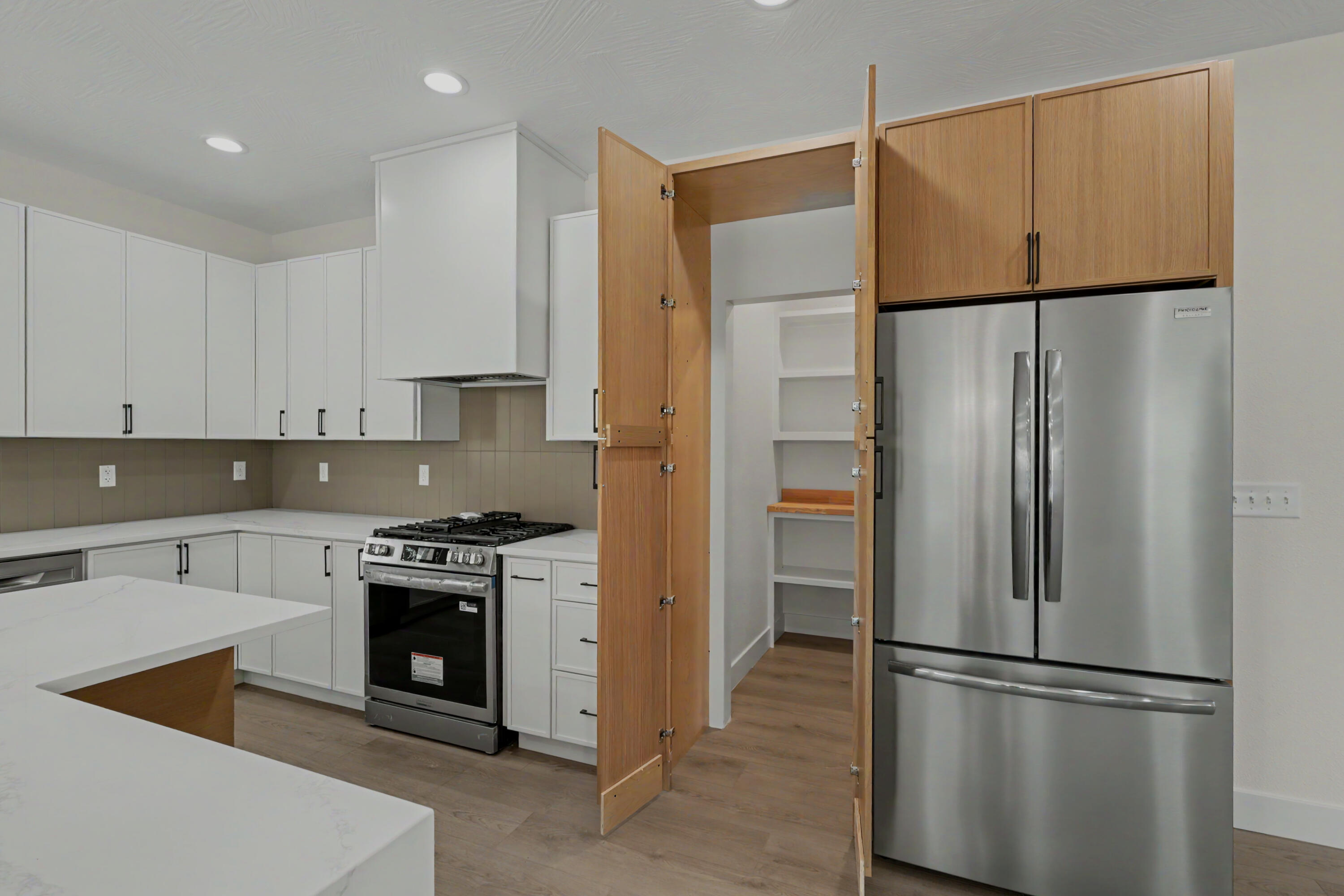 206 South 8th Avenue Property Photo 17