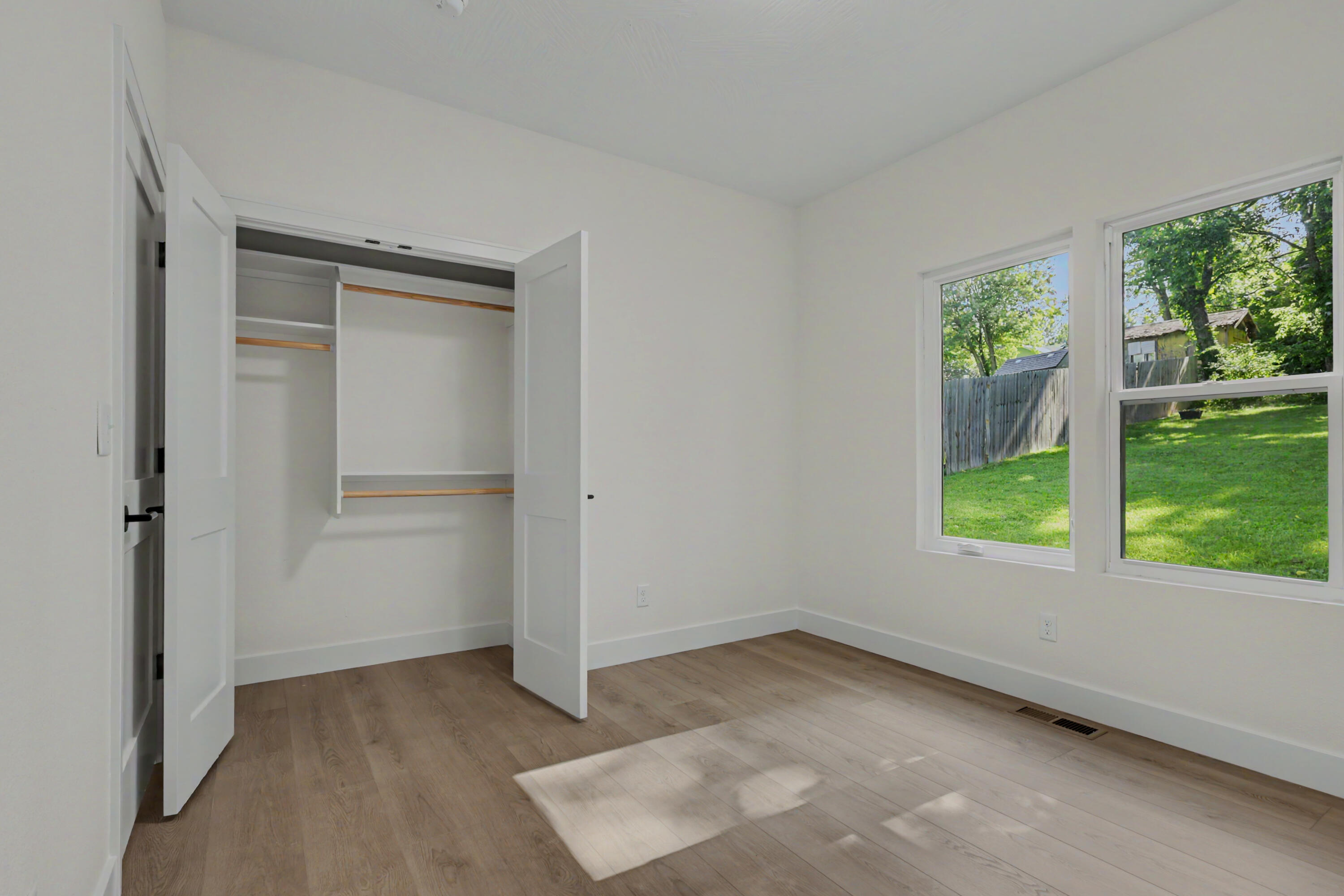 206 South 8th Avenue Property Photo 33