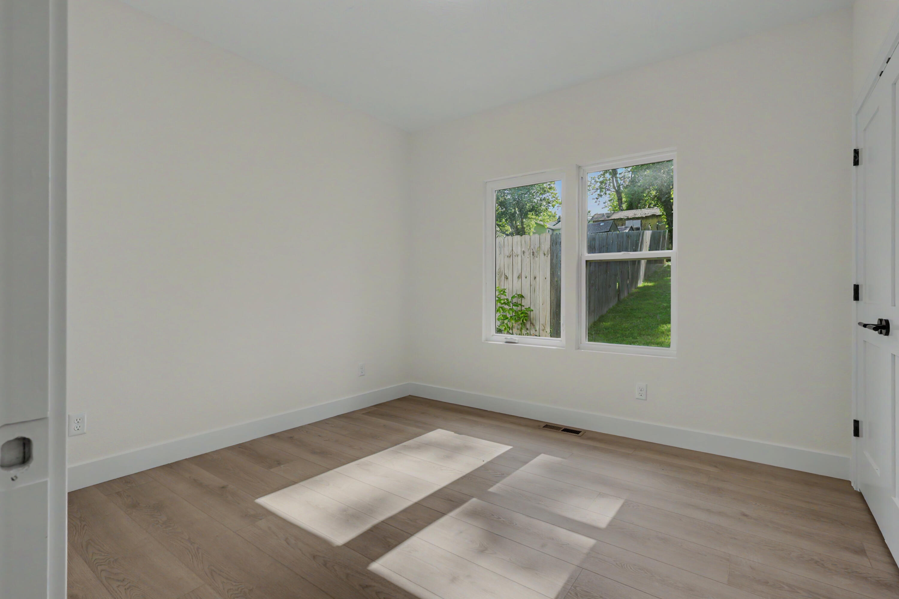 206 South 8th Avenue Property Photo 34