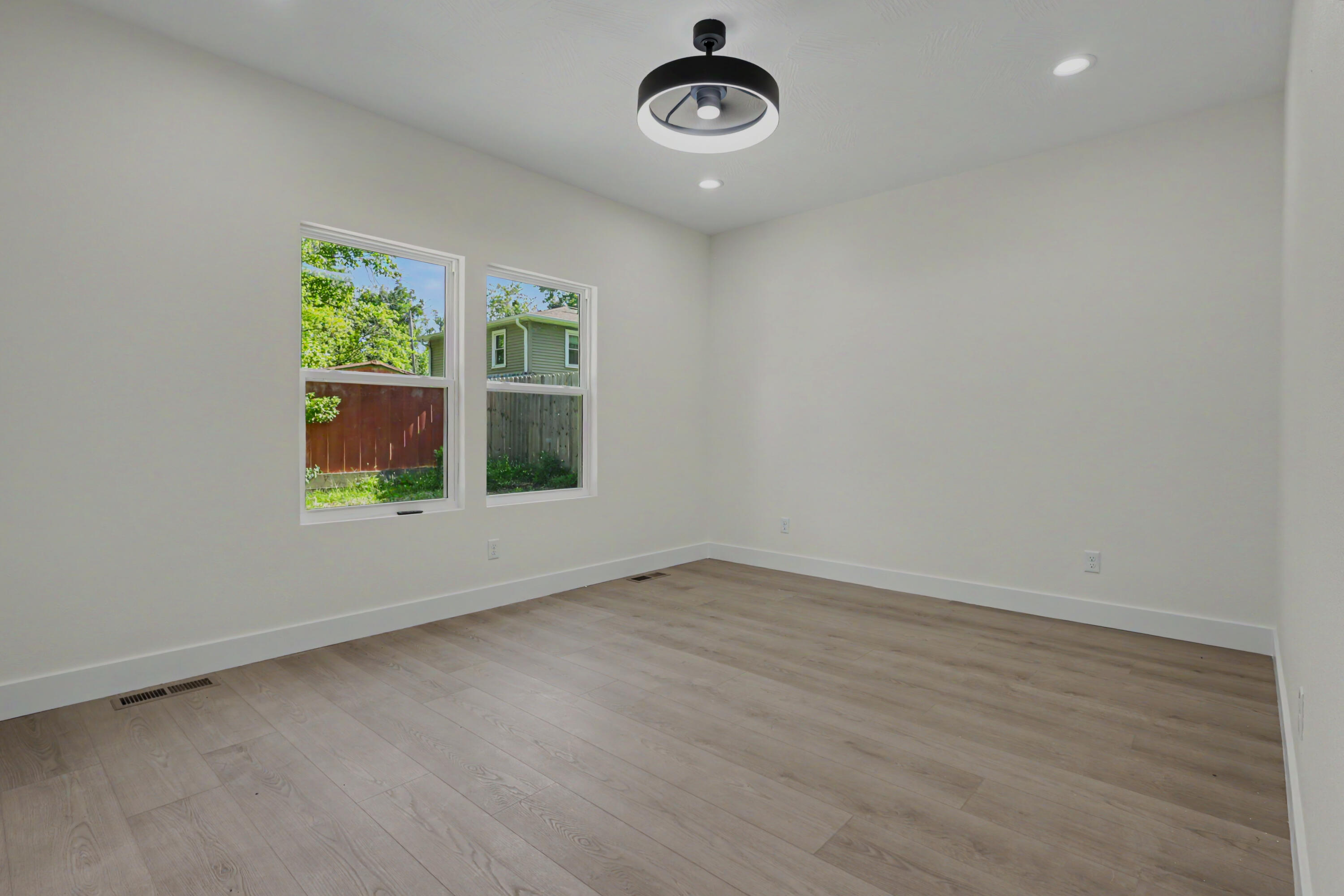 206 South 8th Avenue Property Photo 37