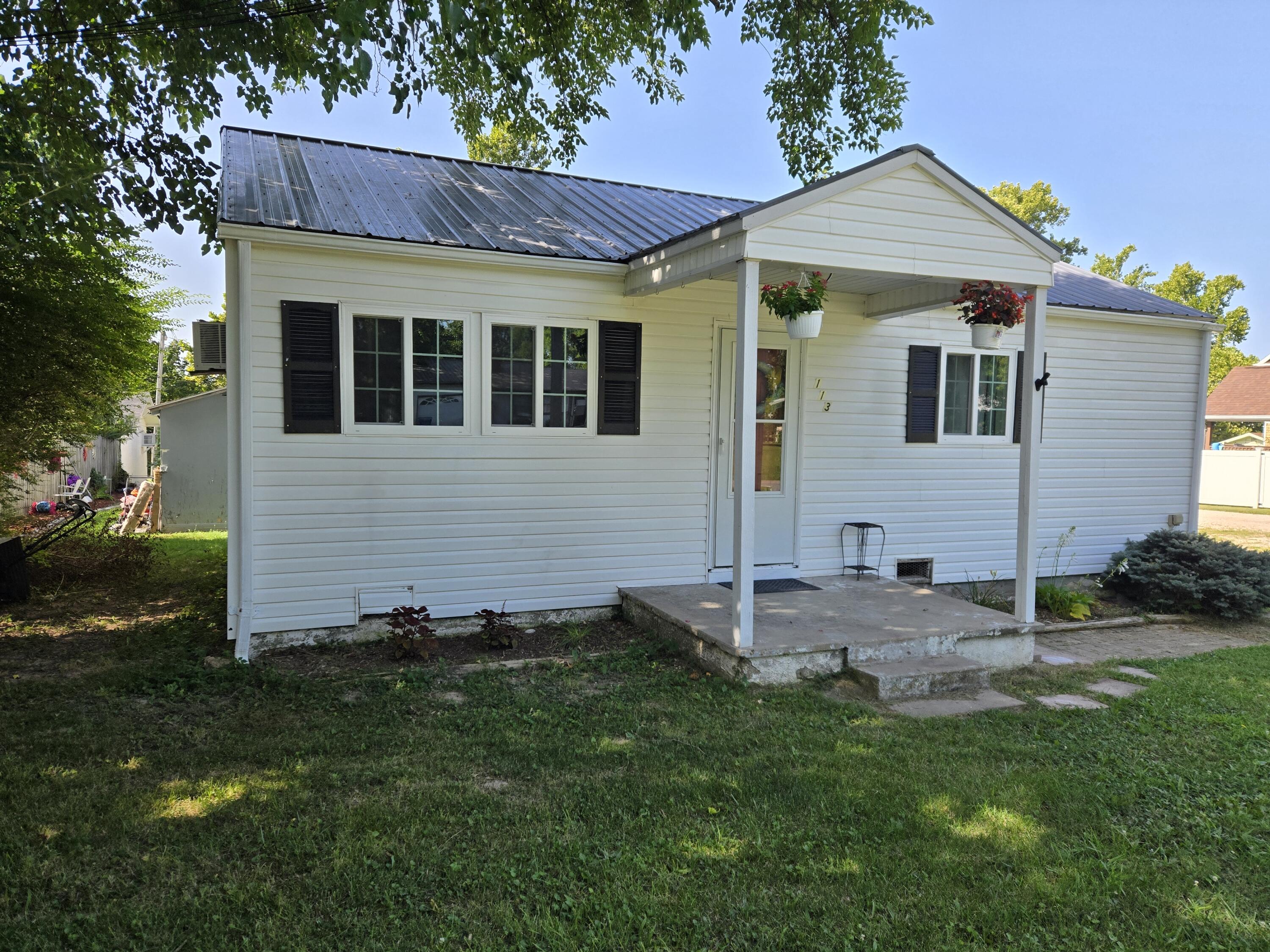 113 Taylor Street Property Photo 1