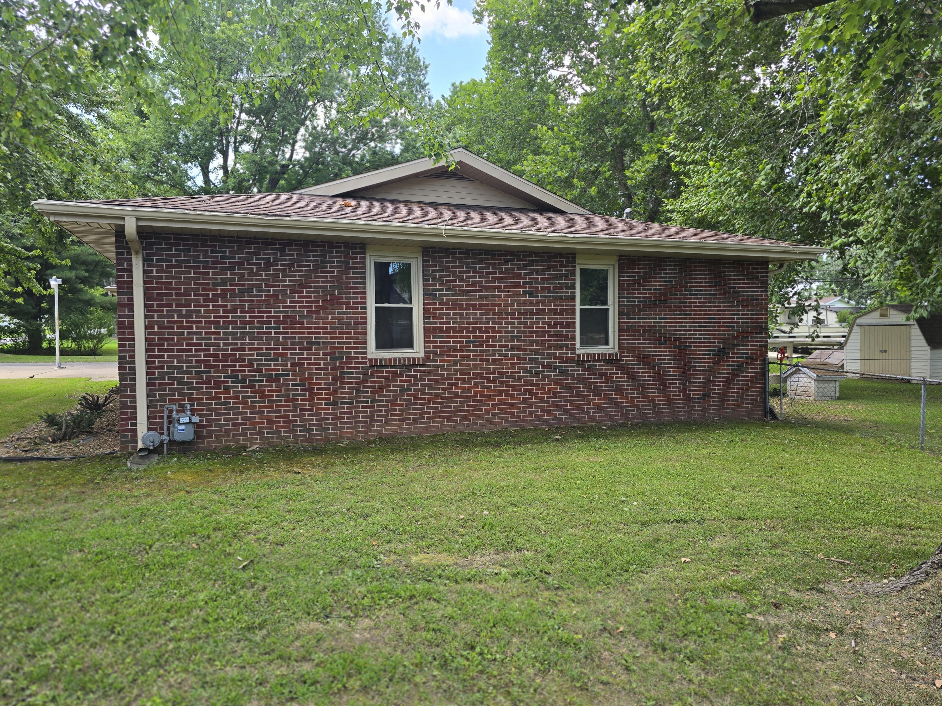 4321 South Ridgecrest Drive Property Photo 4