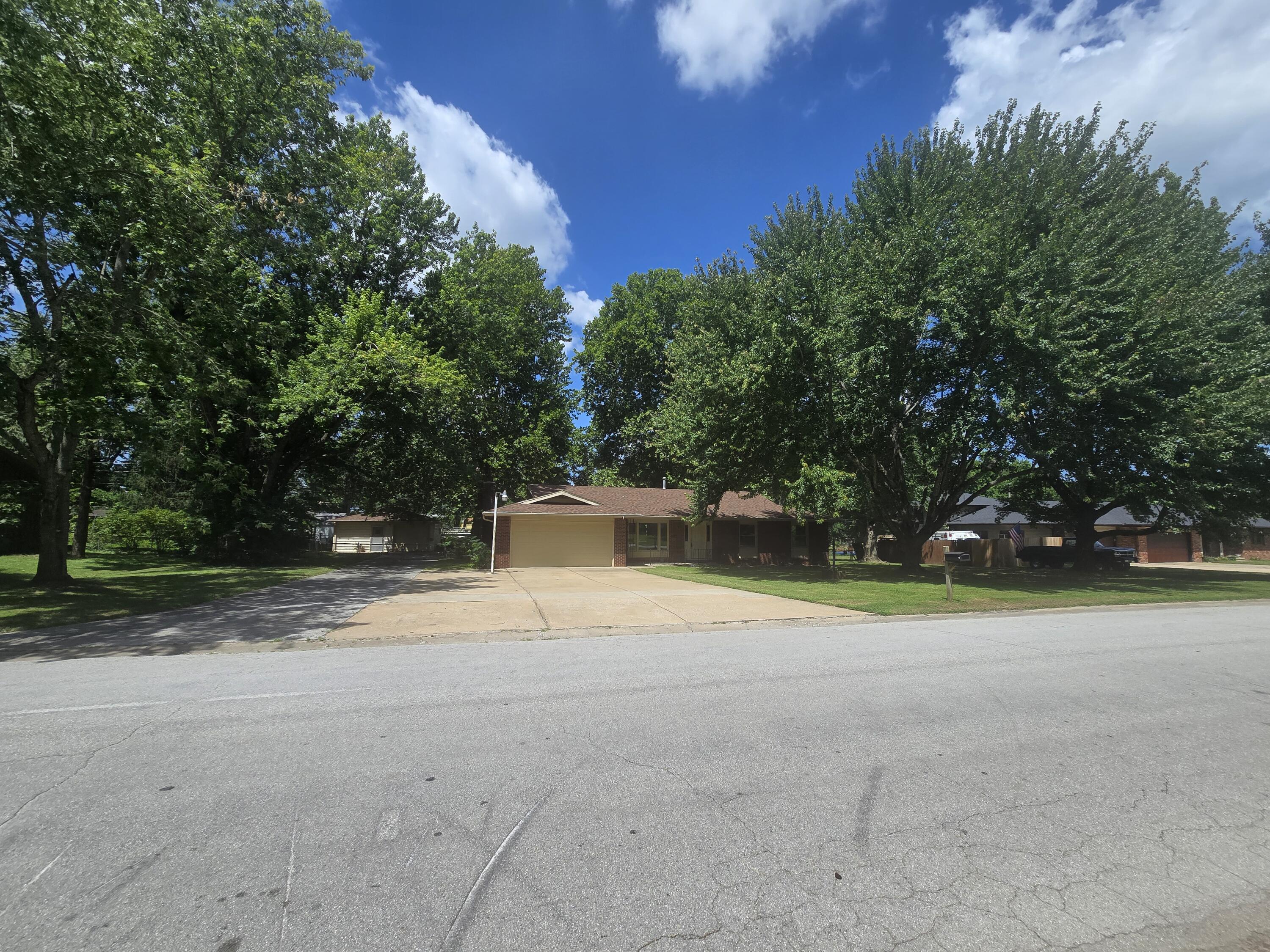 4321 South Ridgecrest Drive Property Photo 10