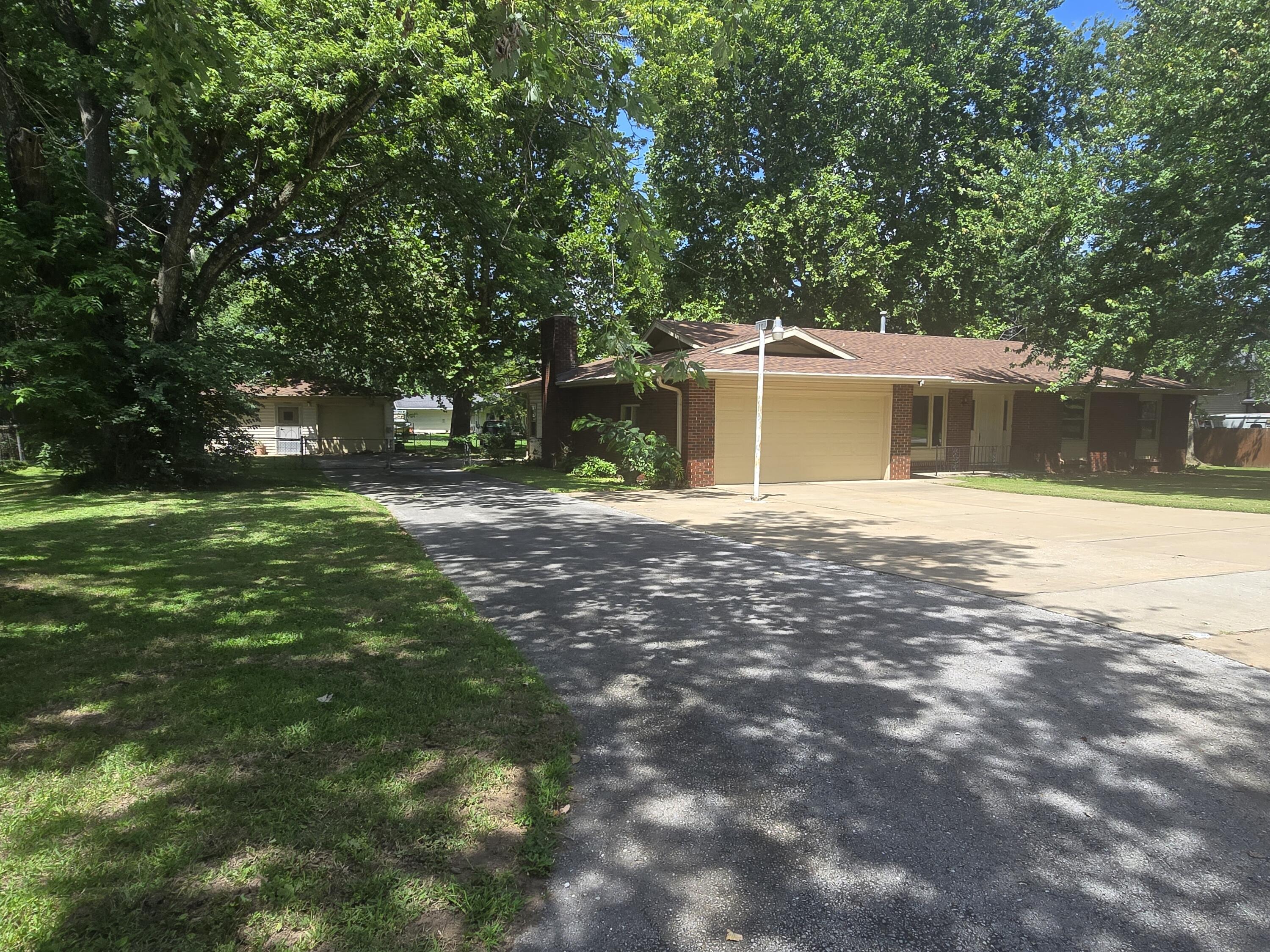 4321 South Ridgecrest Drive Property Photo 11