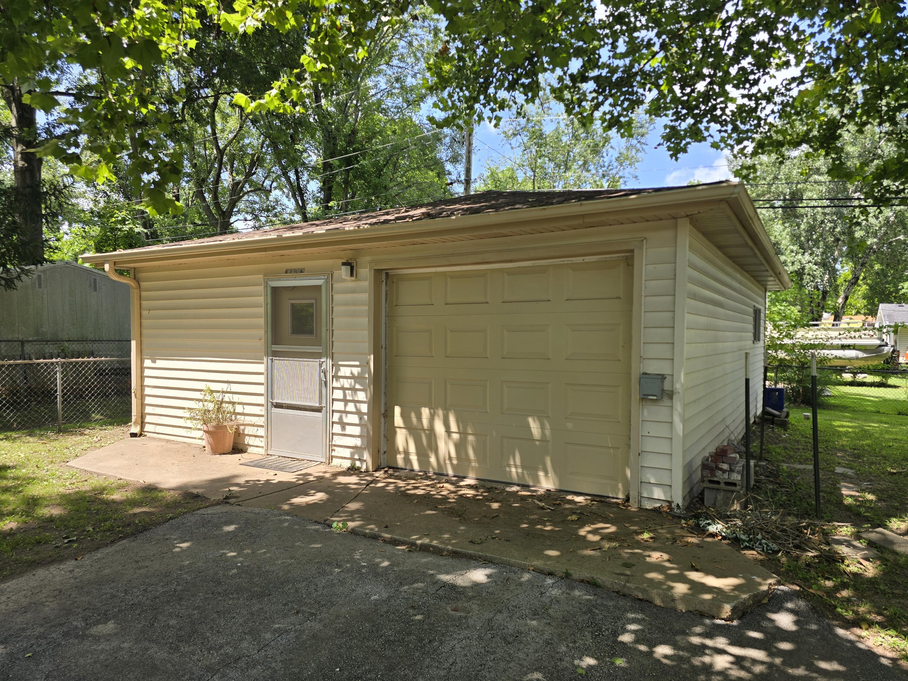 4321 South Ridgecrest Drive Property Photo 13