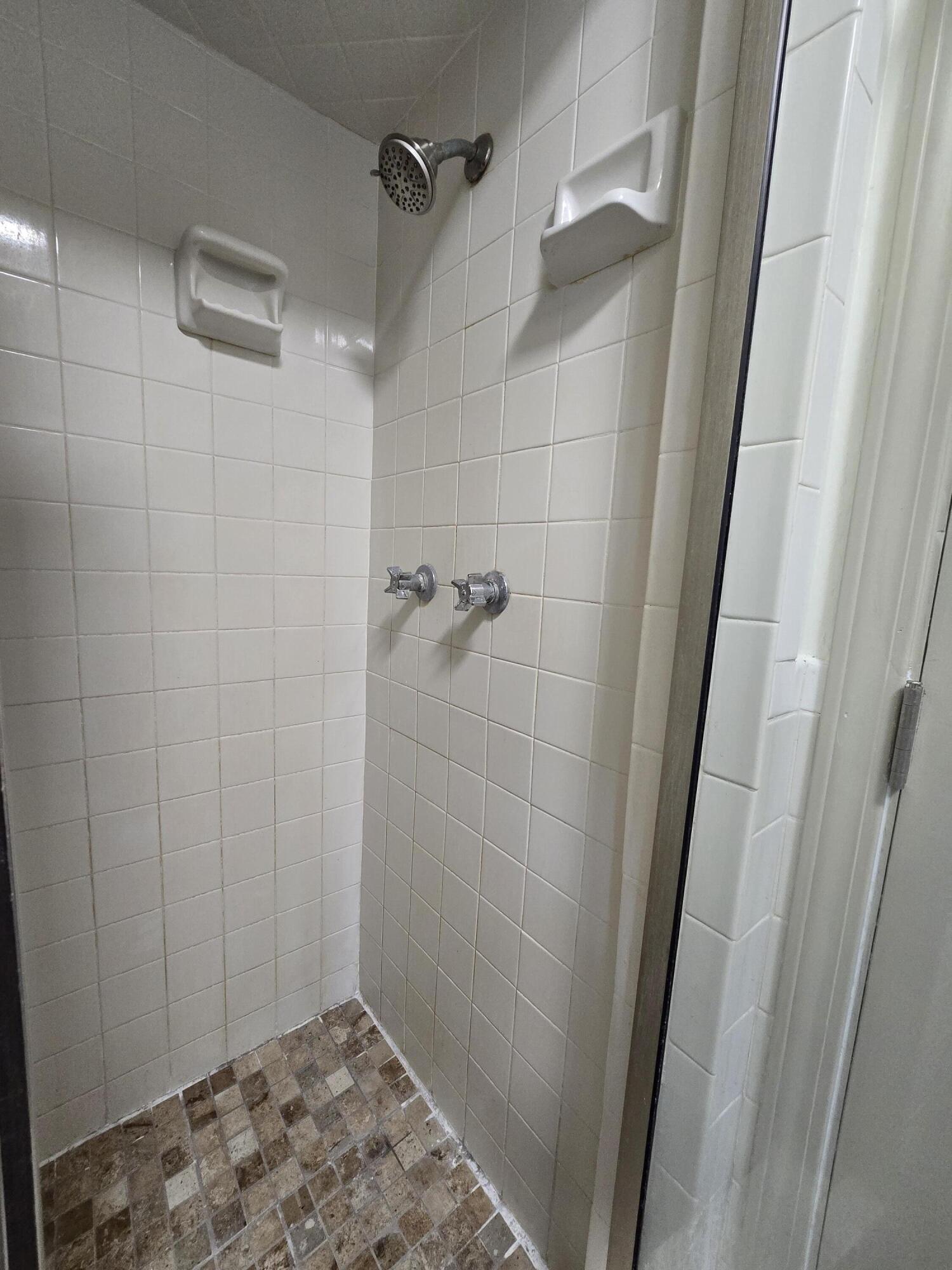 4321 South Ridgecrest Drive Property Photo 51