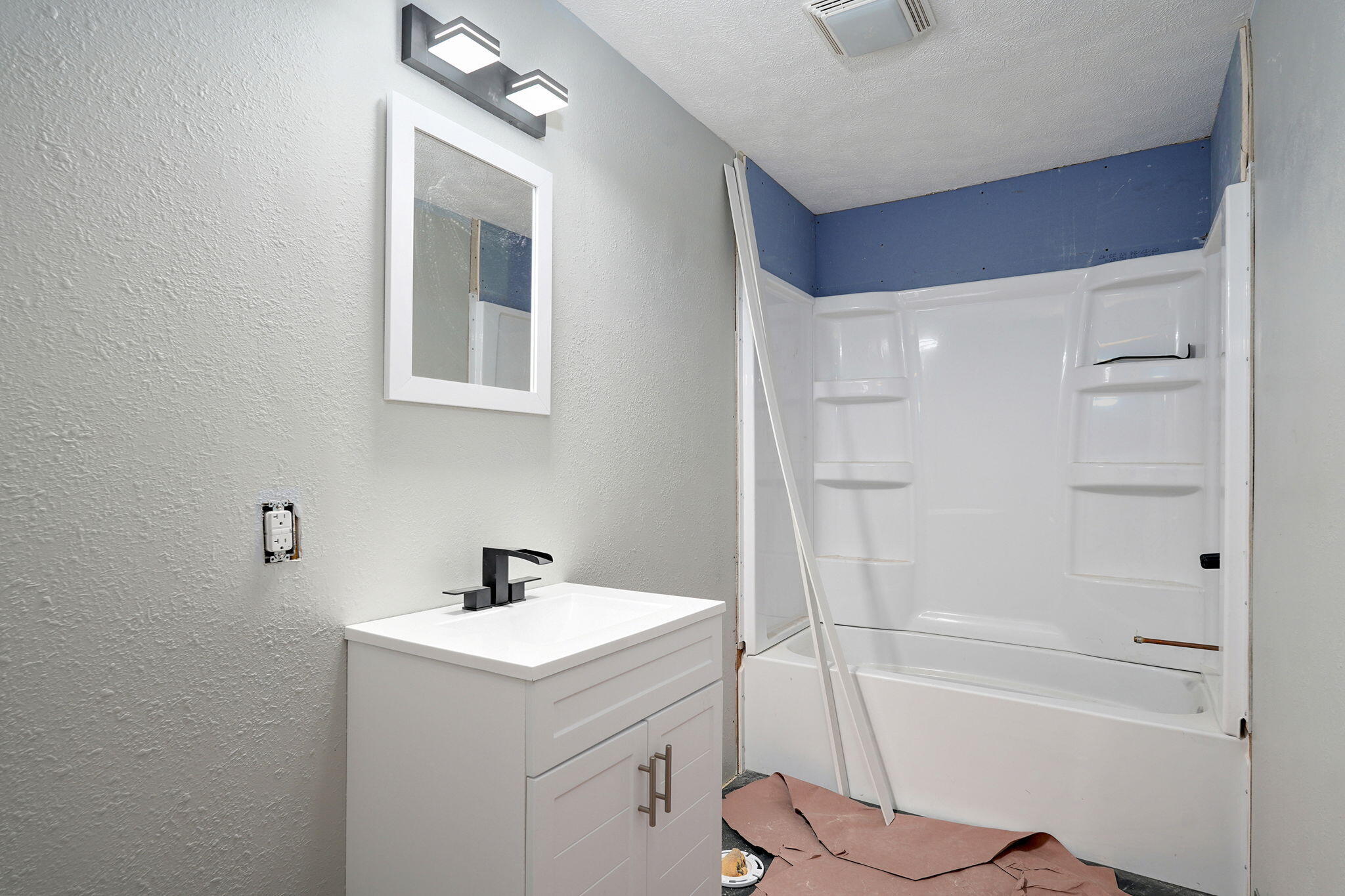 345 Lincoln Avenue Property Photo 14