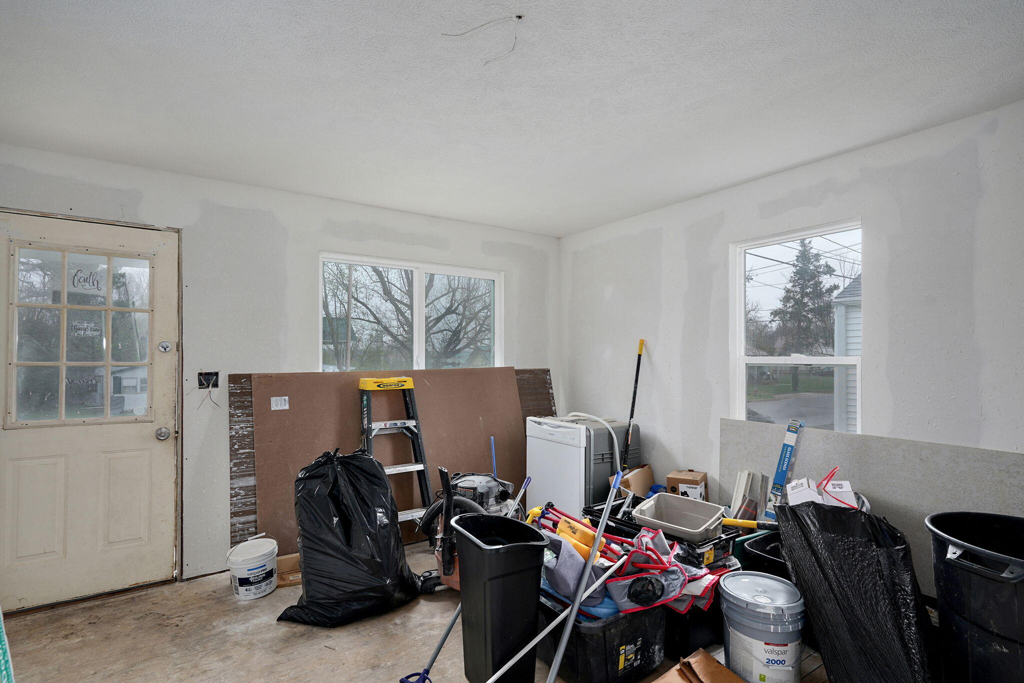 345 Lincoln Avenue Property Photo 19
