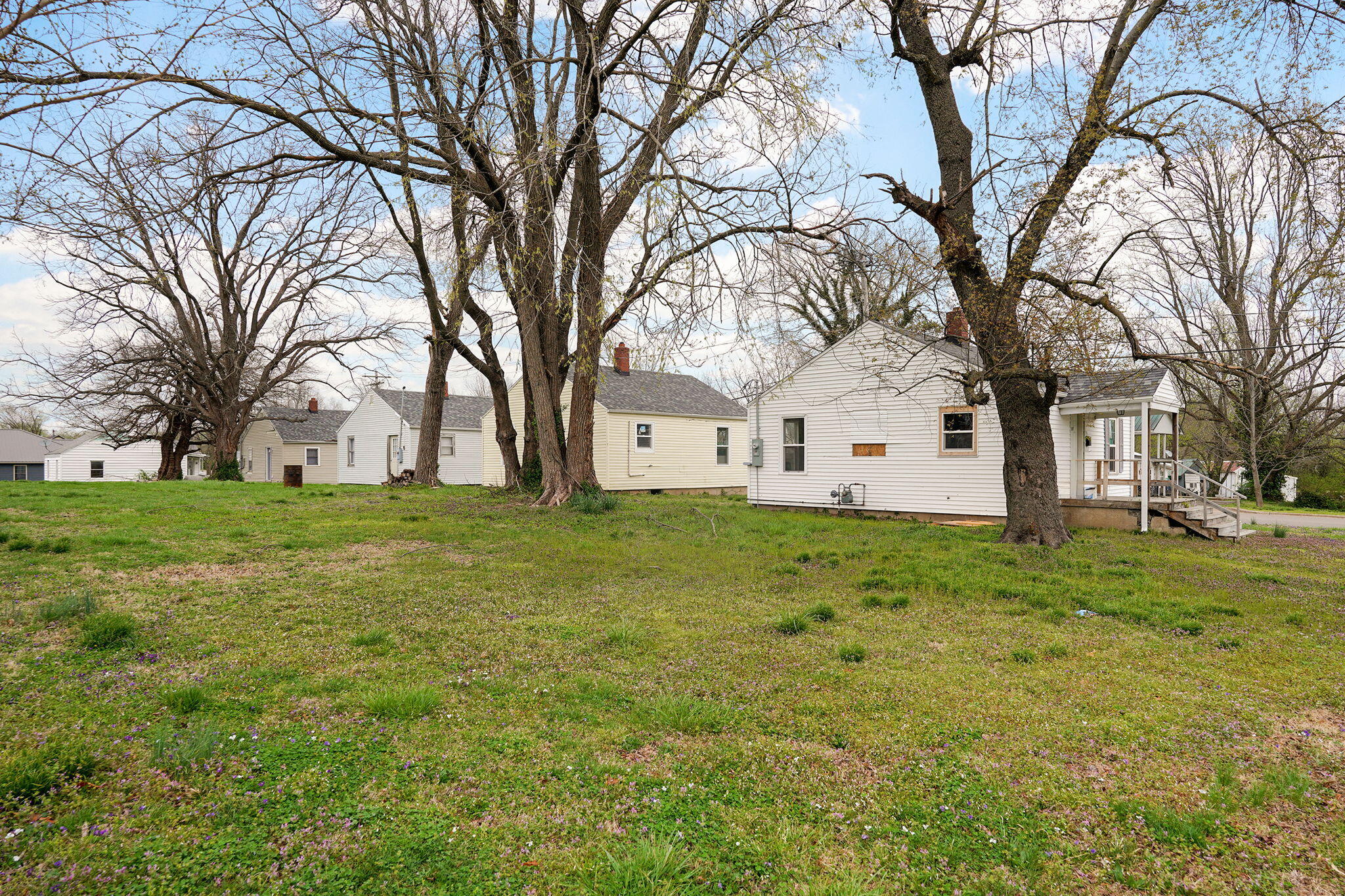 345 Lincoln Avenue Property Photo 20