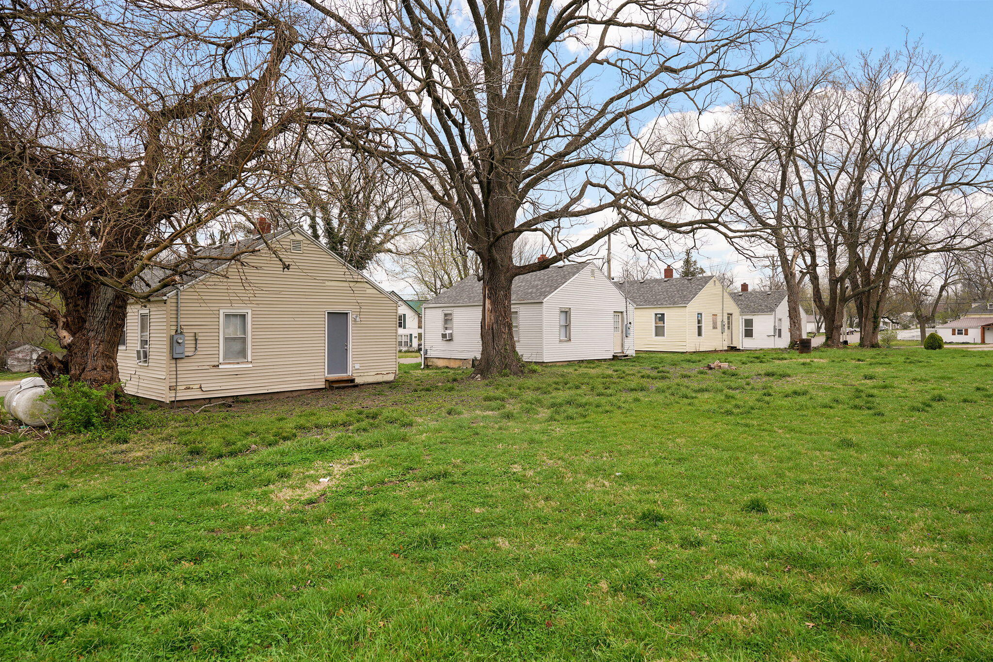 345 Lincoln Avenue Property Photo 24