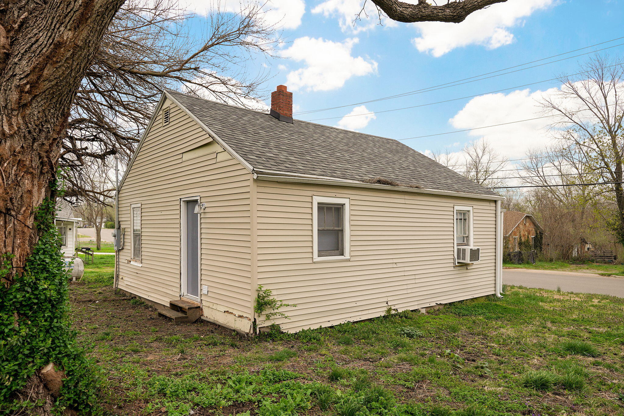 345 Lincoln Avenue Property Photo 26