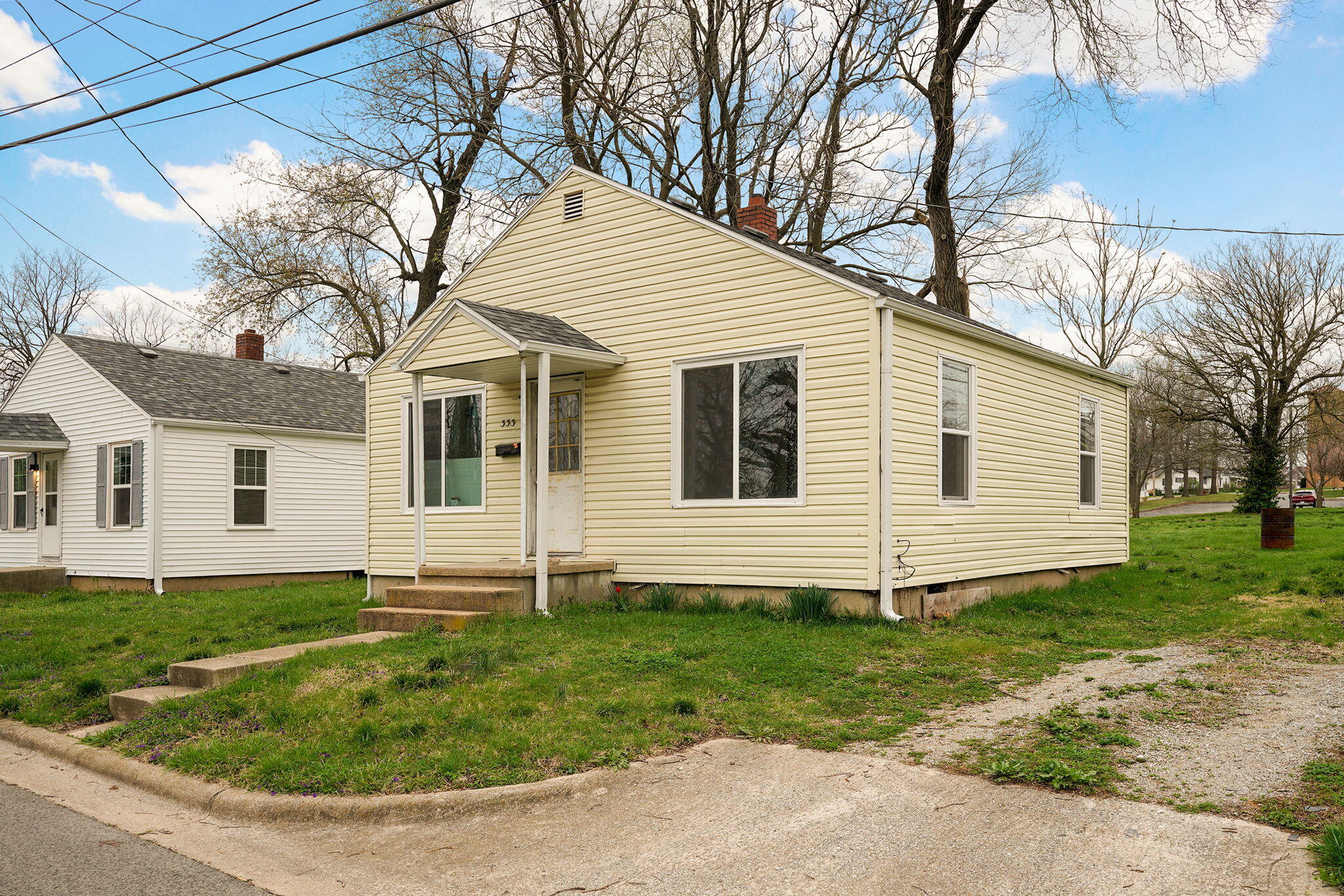 345 Lincoln Avenue Property Photo 32