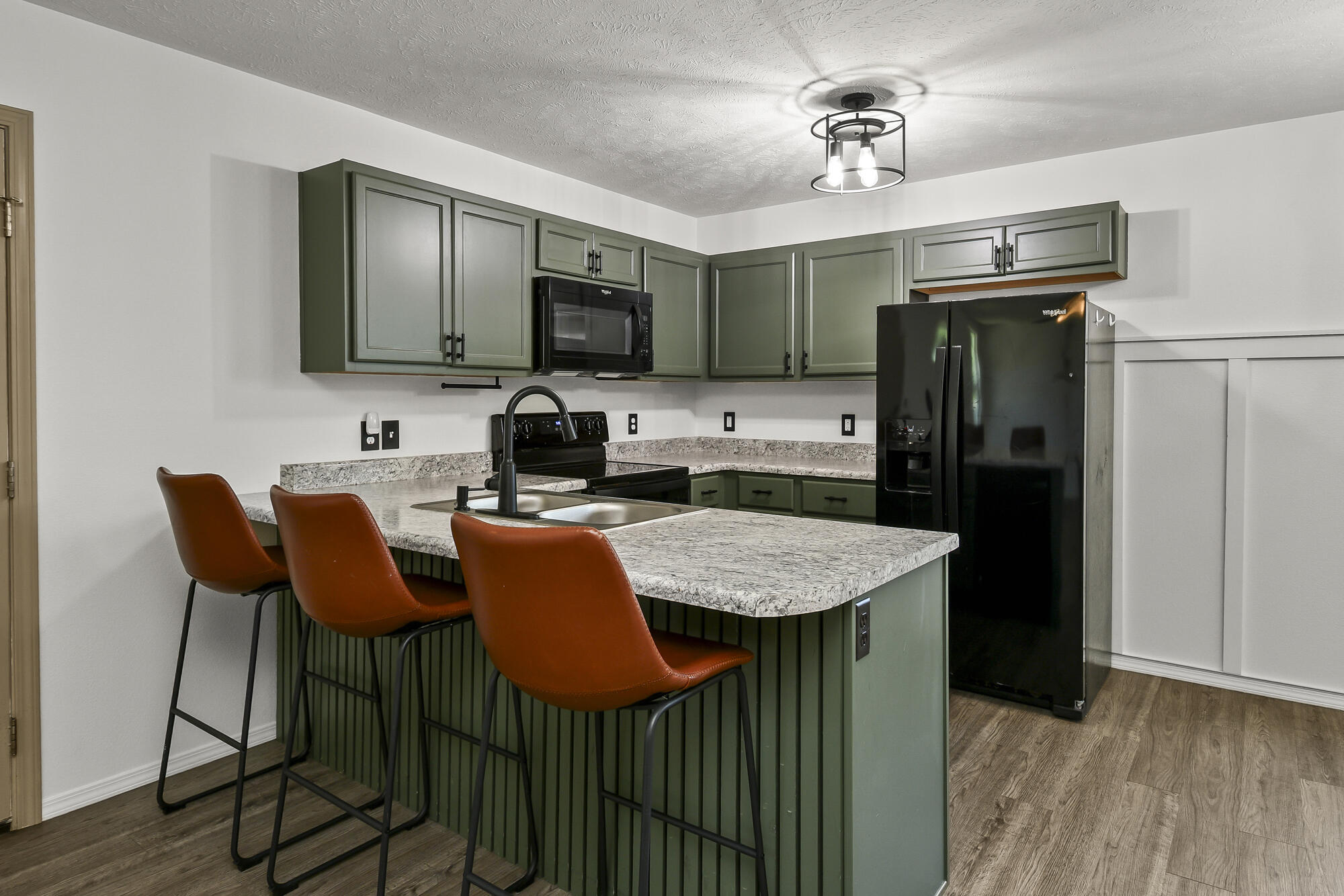 547 Hudson Avenue Property Photo 9